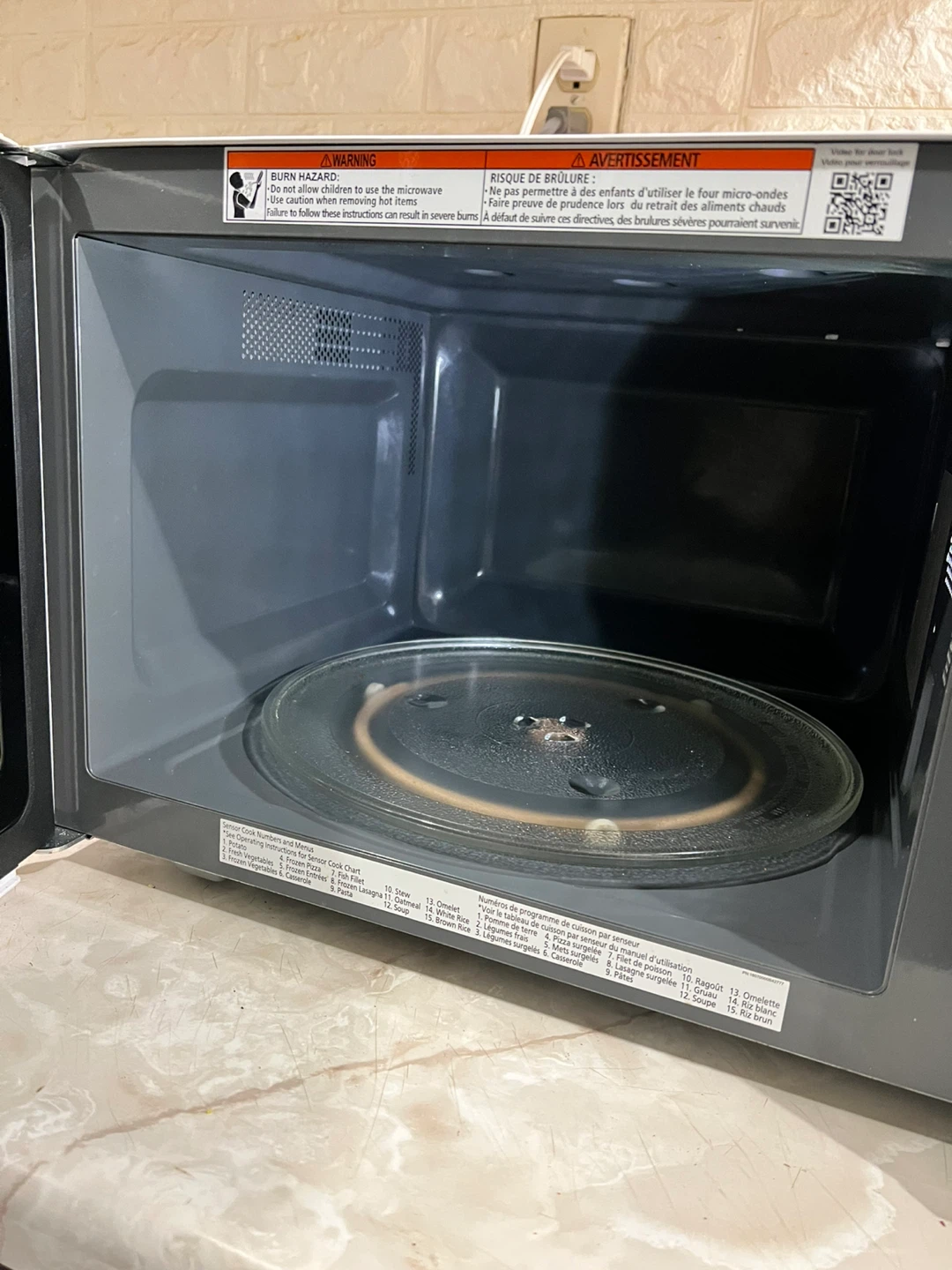 Panasonic NN-SC64MW Genius Inverter Microwave - photo 2
