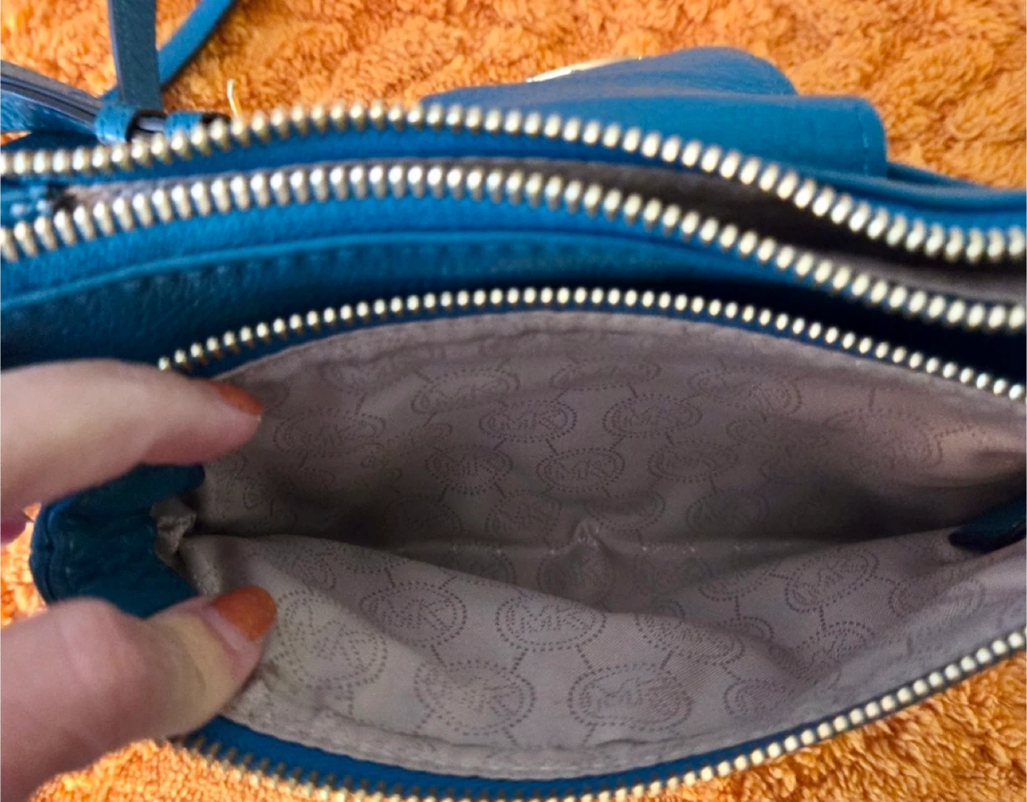 Michael Kors Teal Leather Crossbody Bag - photo 3