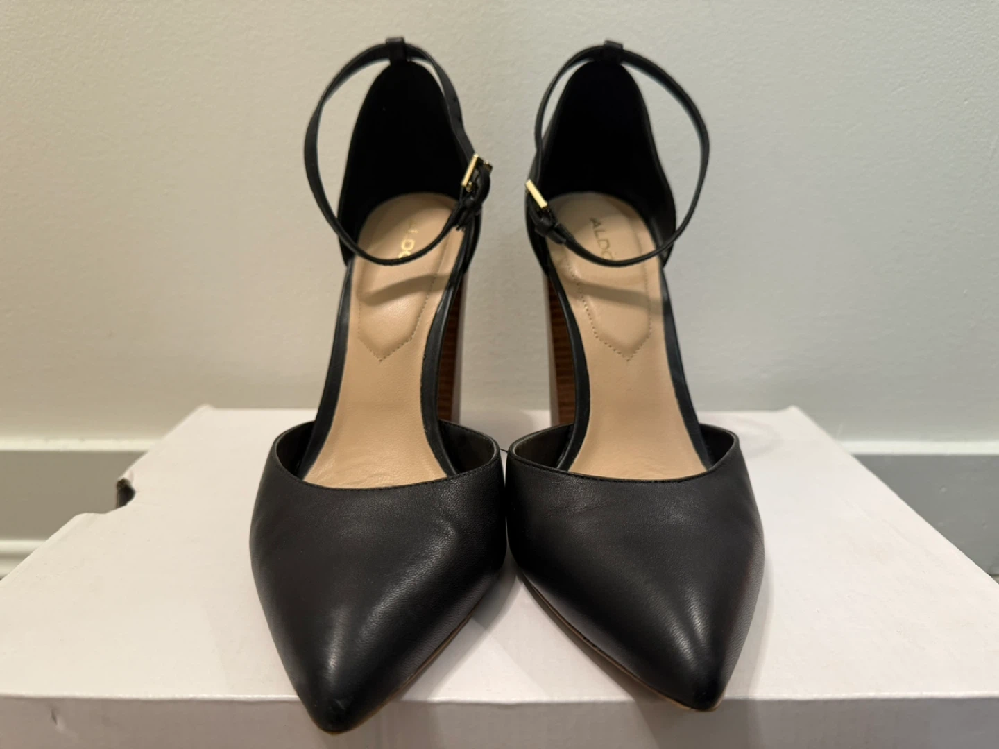 Nicholesd ALDO Block Heels - Size 9 - photo 3