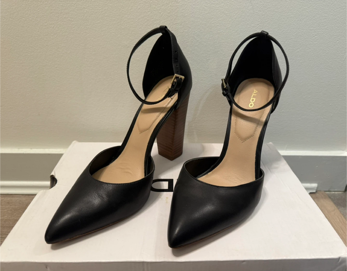Nicholesd ALDO Block Heels - Size 9