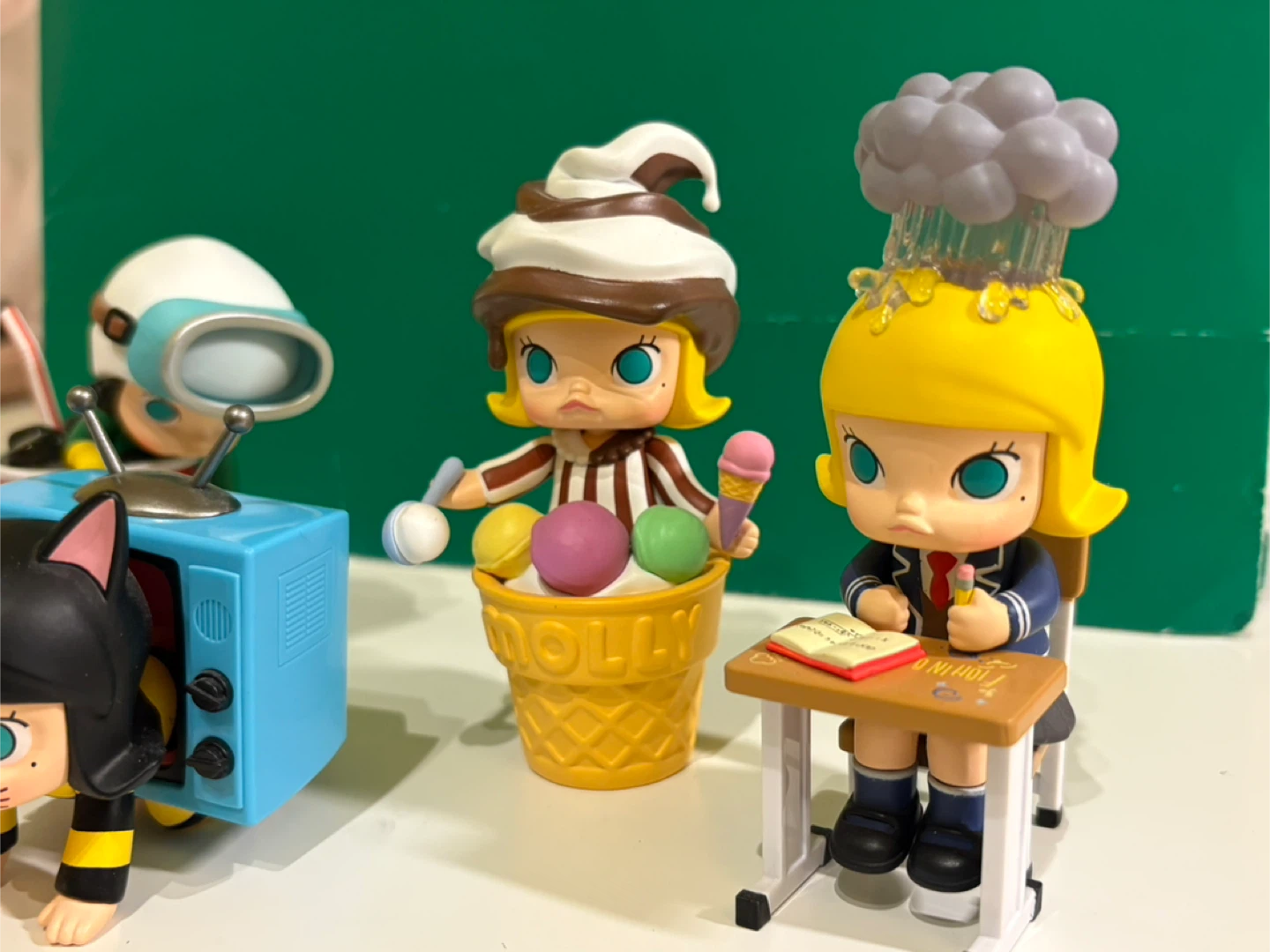 POP MART Molly Blind Box - photo 4