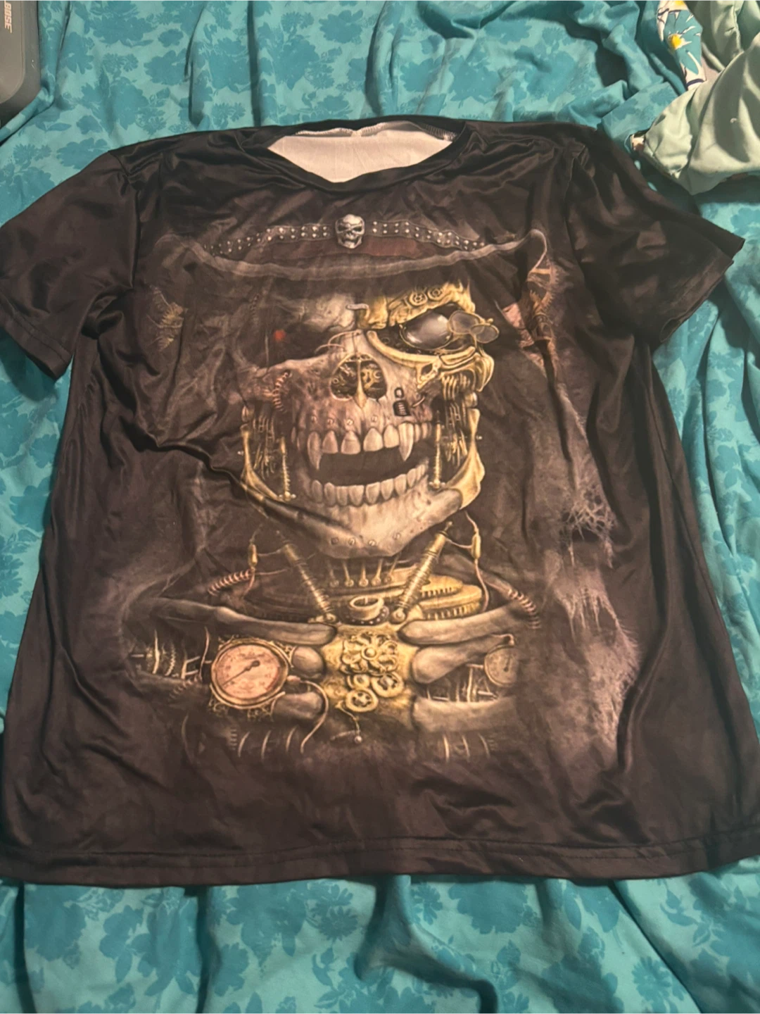 Skull Graphic T-Shirt small new