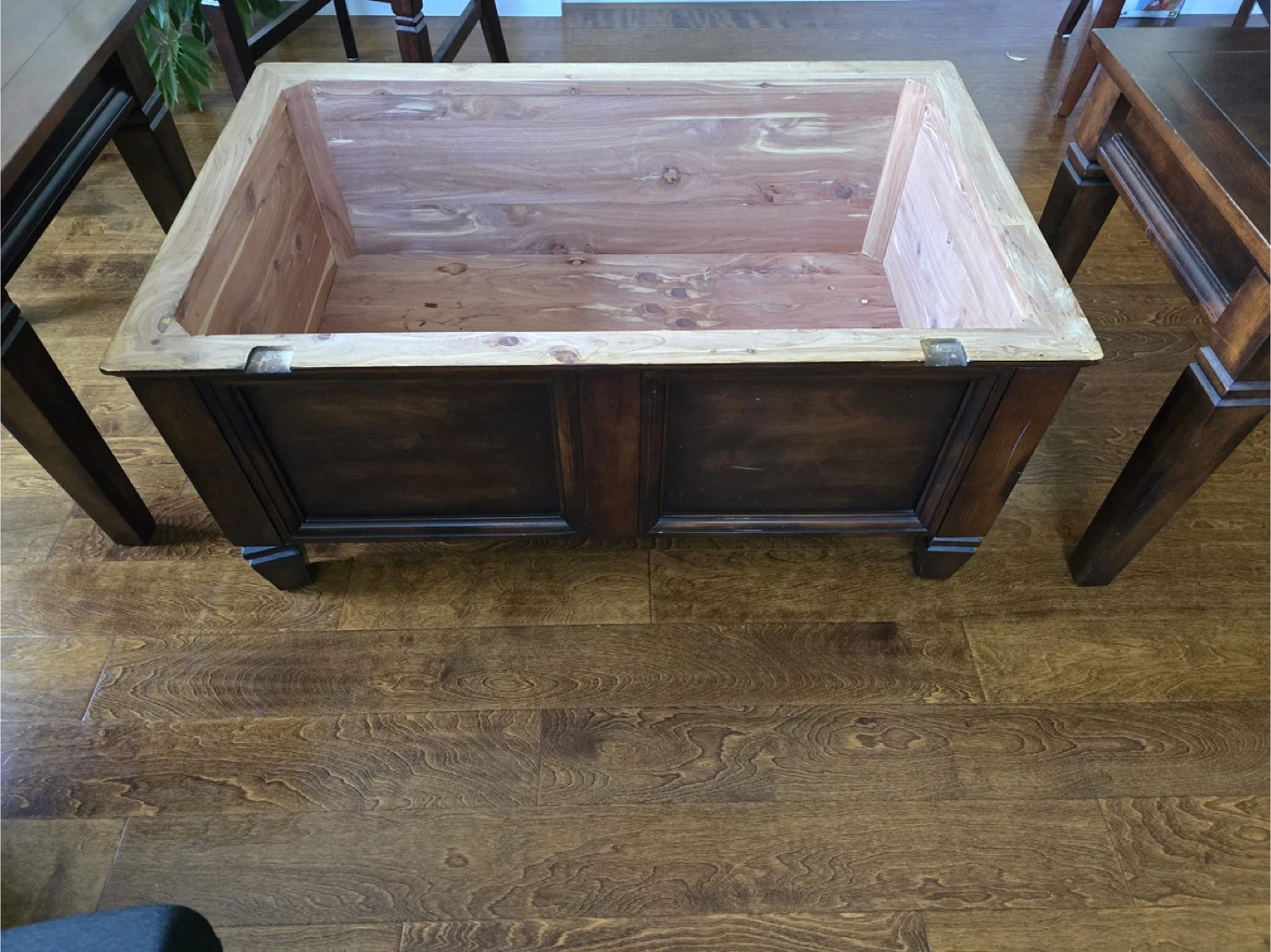 Wood Coffee Table and 2 End Tables - photo 2