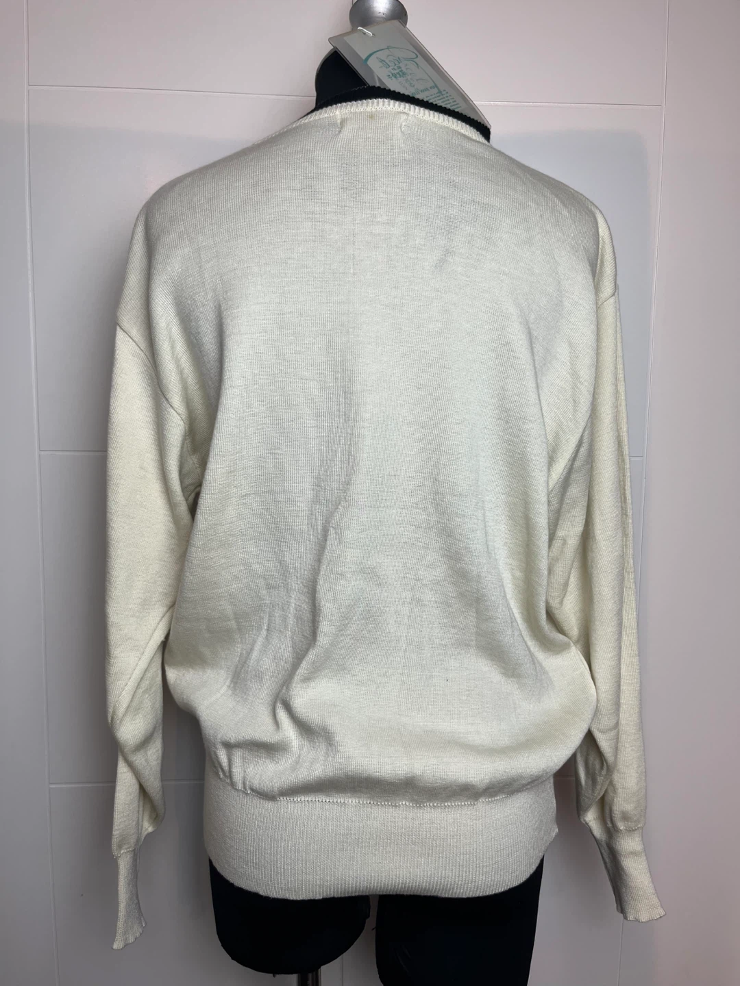 Ivory Bow Sweater Size M - photo 2