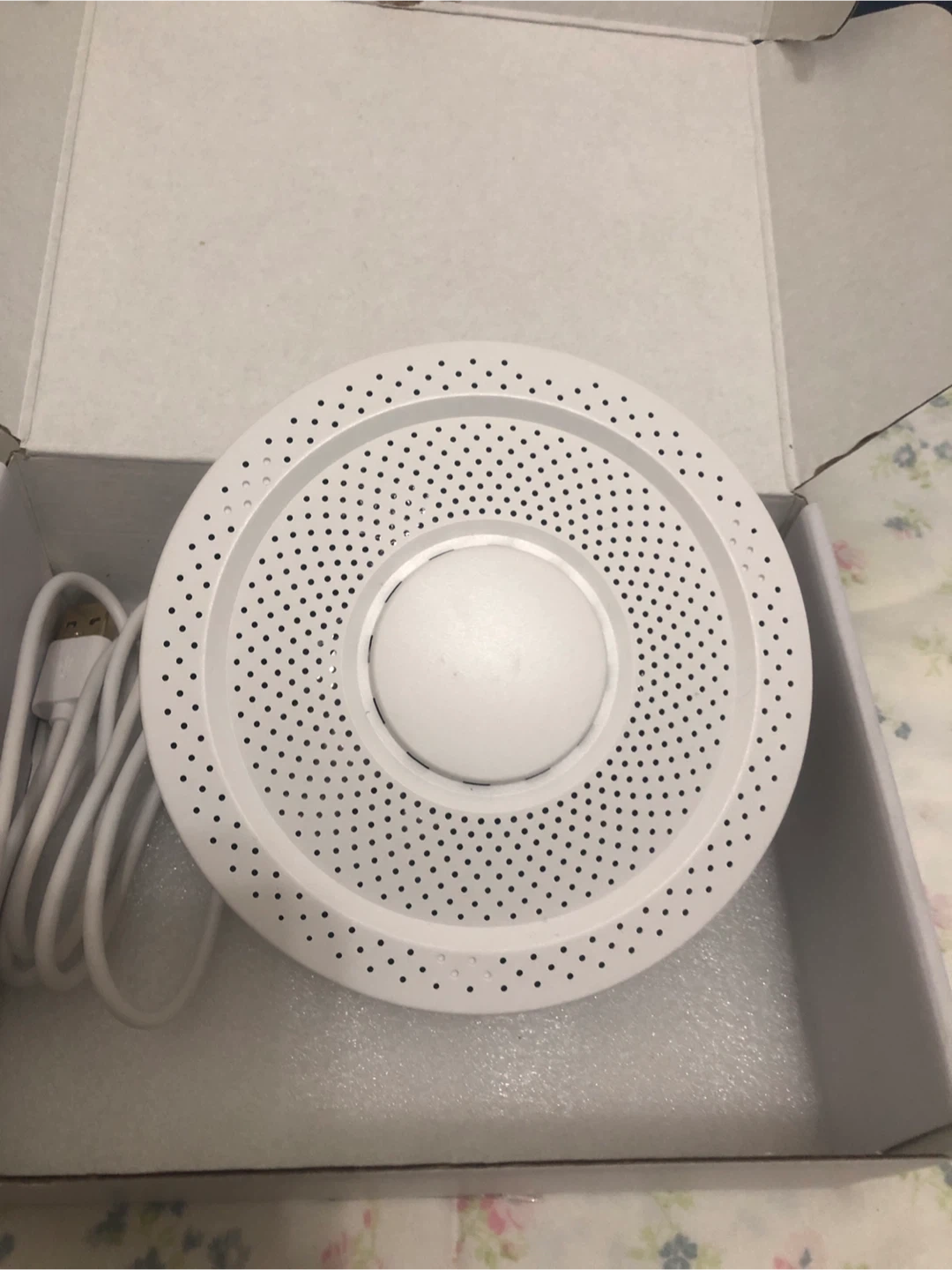 New Ubibot AQS1 Air Quality Sensor | Karrot