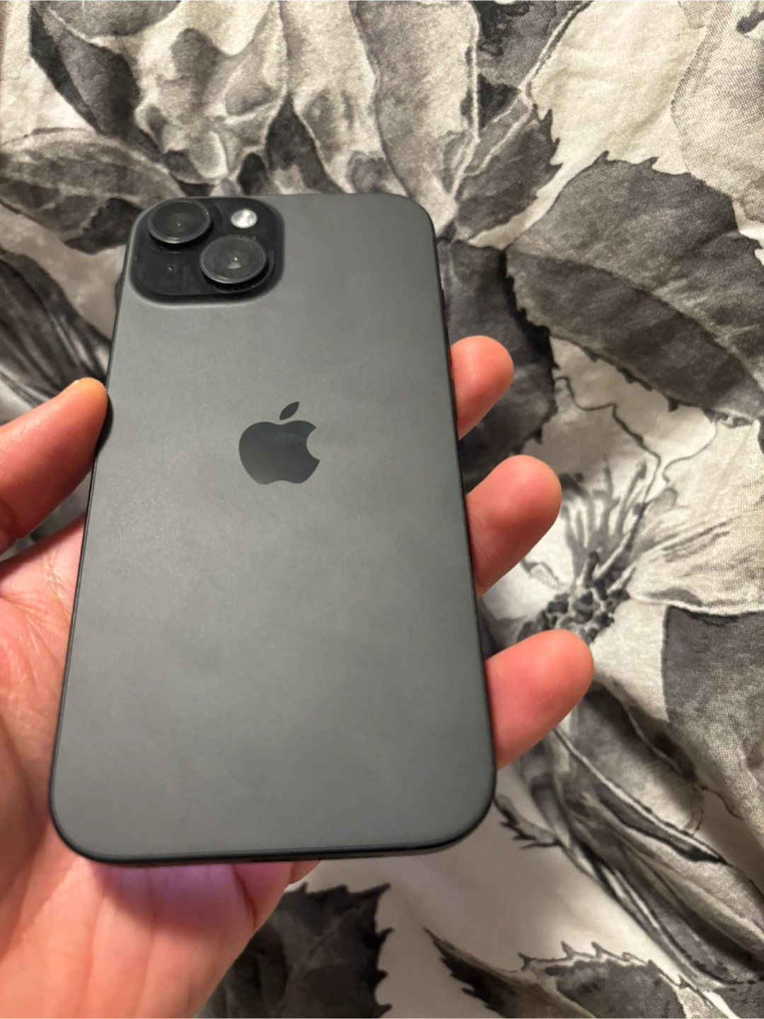 Apple iPhone 15 128GB- Black