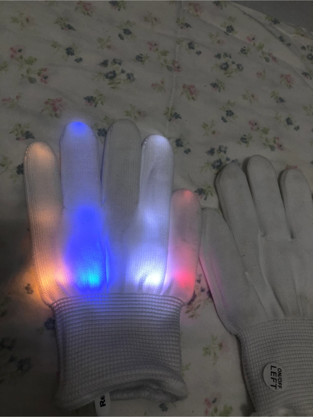Light Up LED Gloves - White small size - photo 2