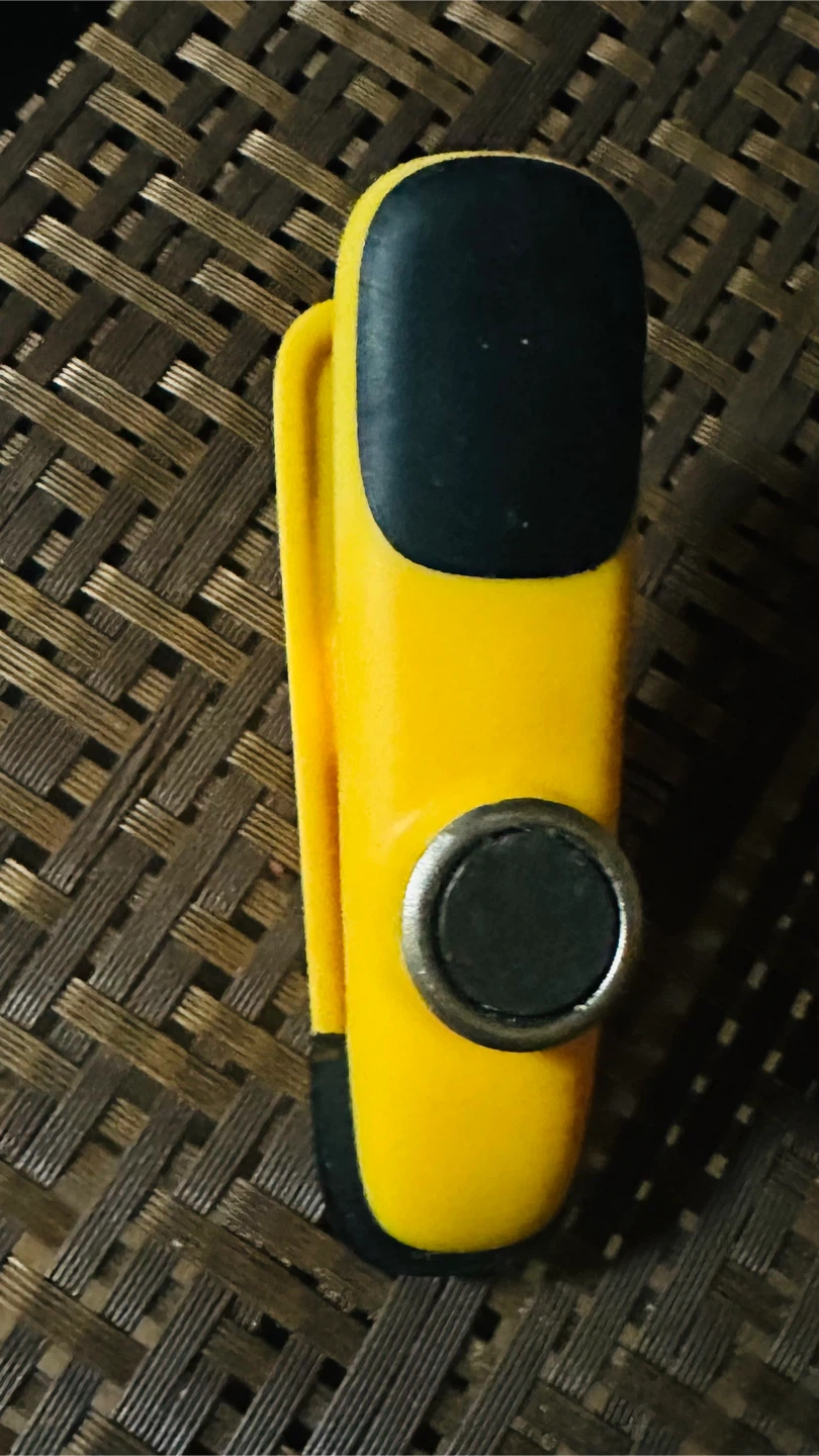 Yellow Magnetic Bag Clip - photo 3