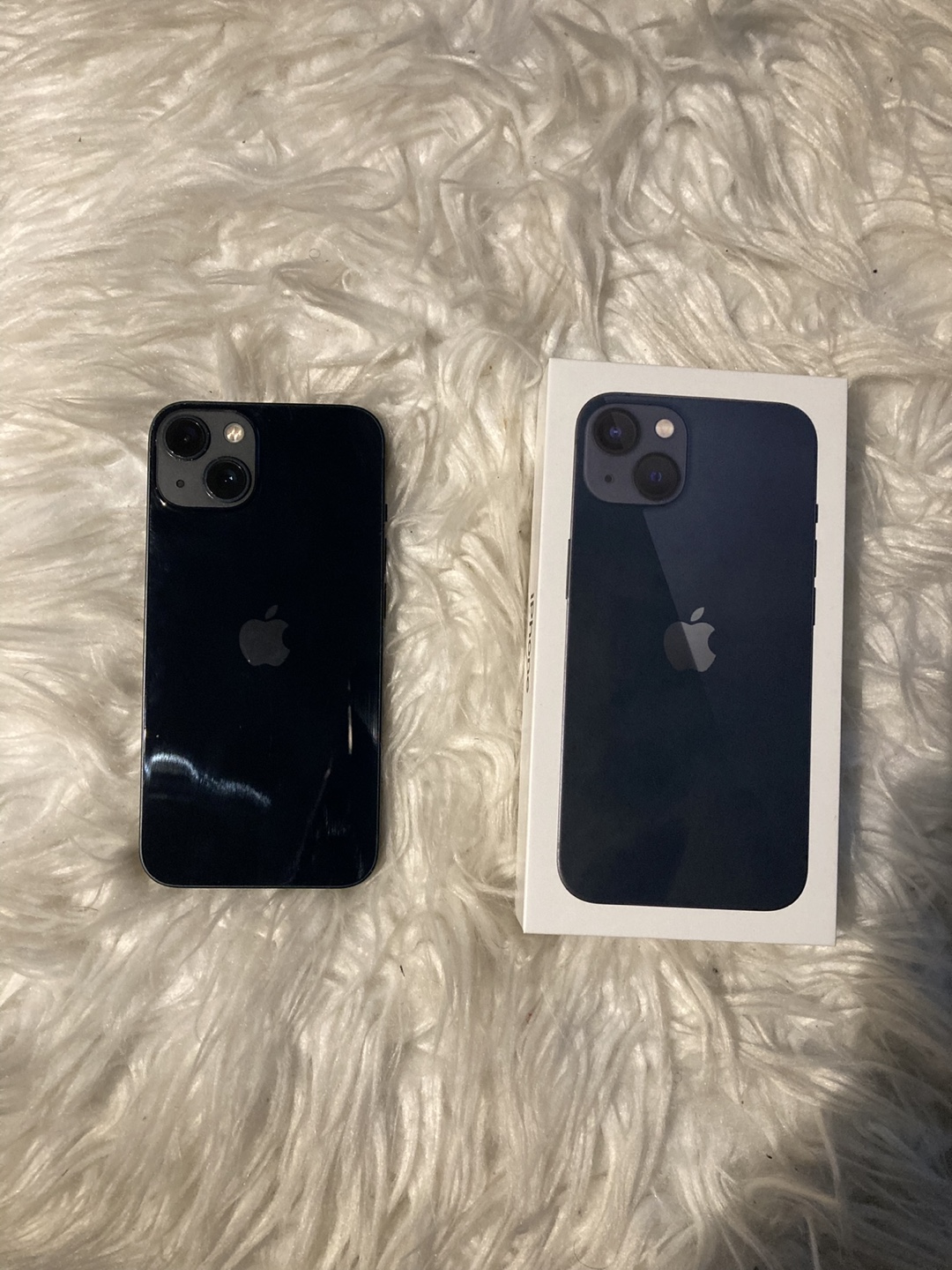 iPhone 13 128GB in Mint Condition For Sale! - photo 3