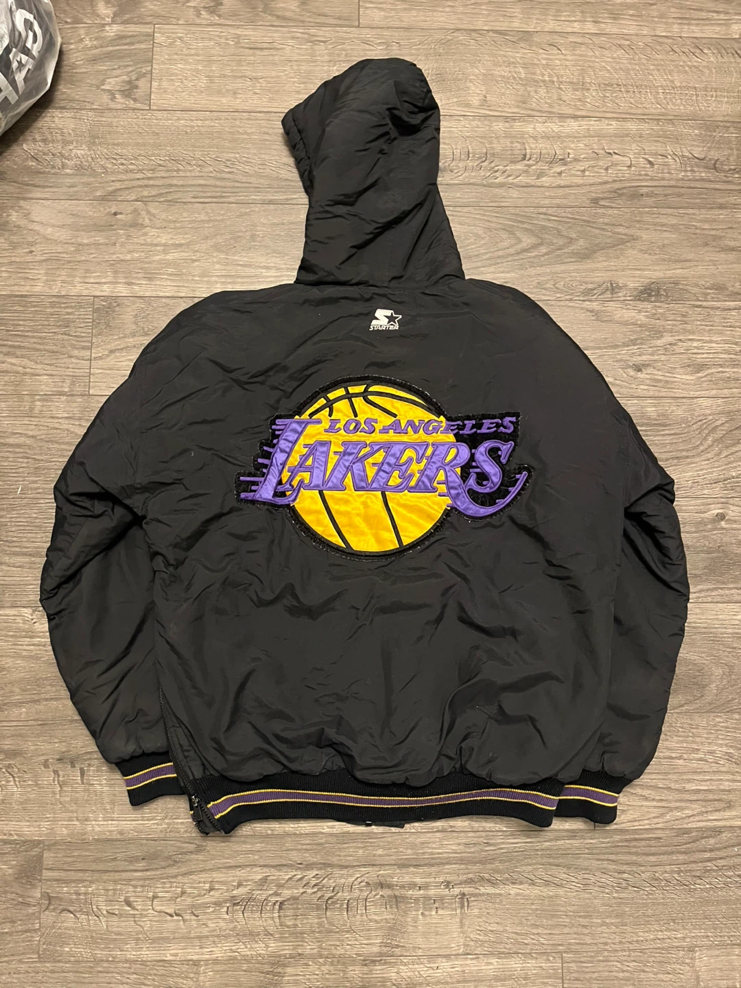 Vintage Starter Los Angeles Lakers Jacket - Size M - photo 2