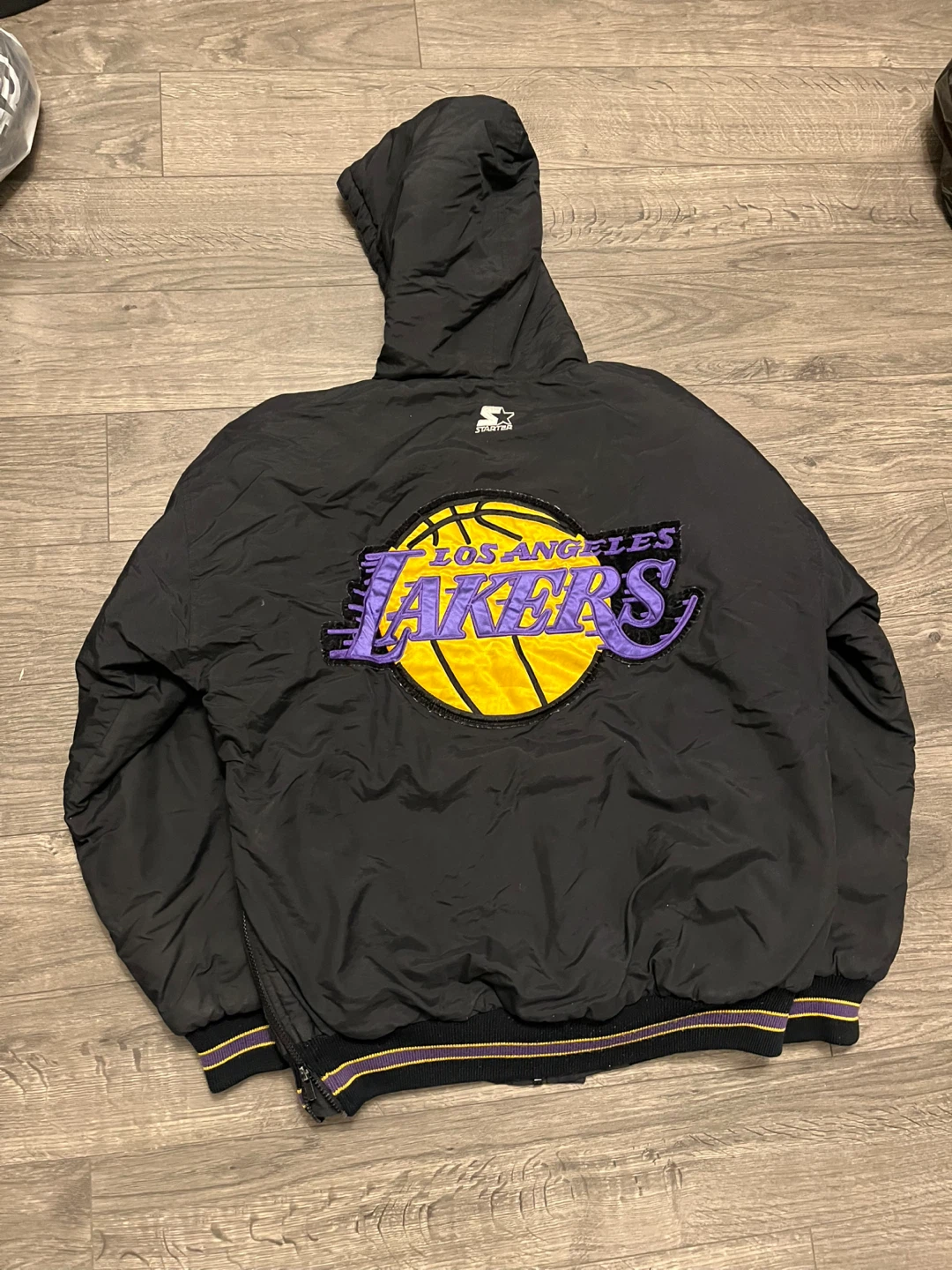 Vintage Starter Los Angeles Lakers Jacket - Size M - photo 3