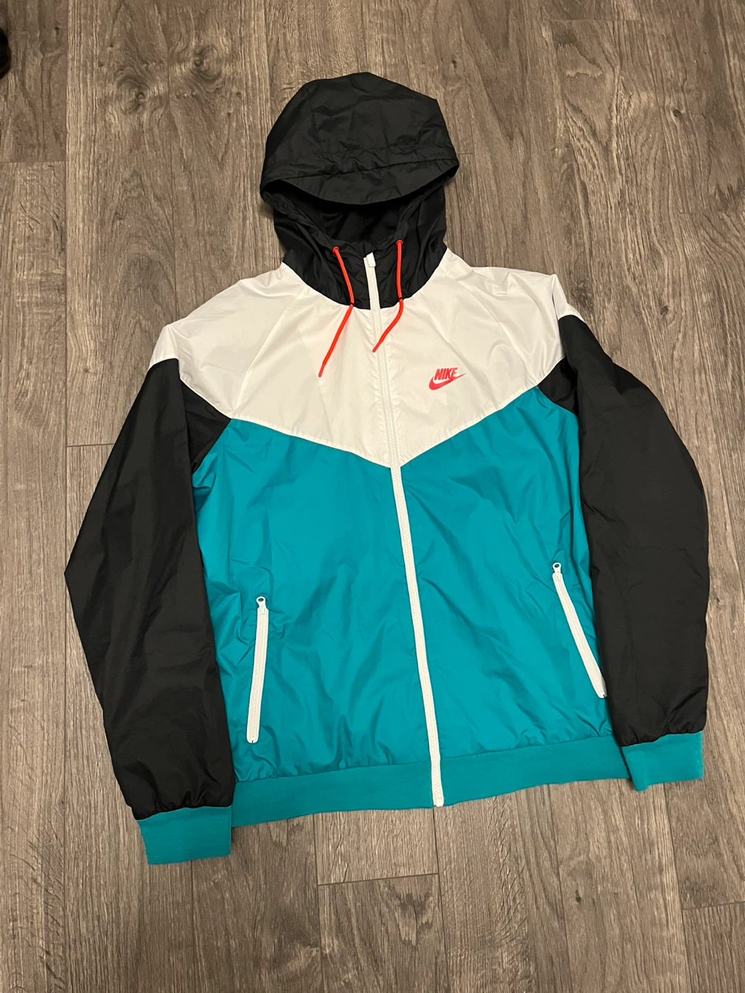 Nike Windrunner Jacket - Size L - photo 2