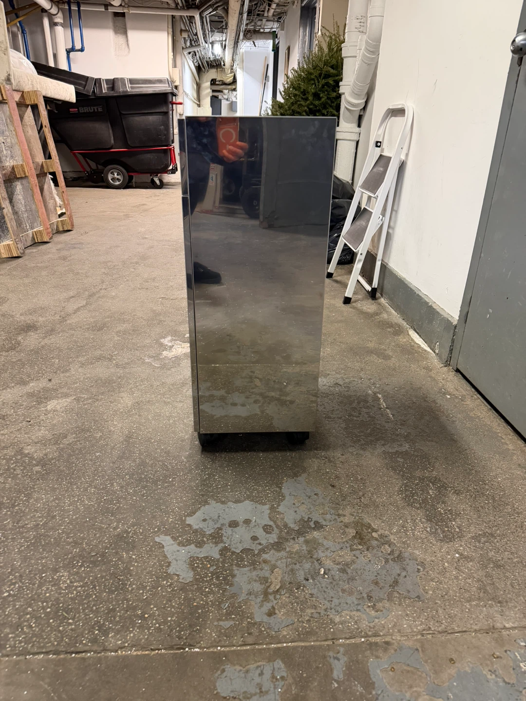Rolling Metal Cabinet - Storage - photo 4