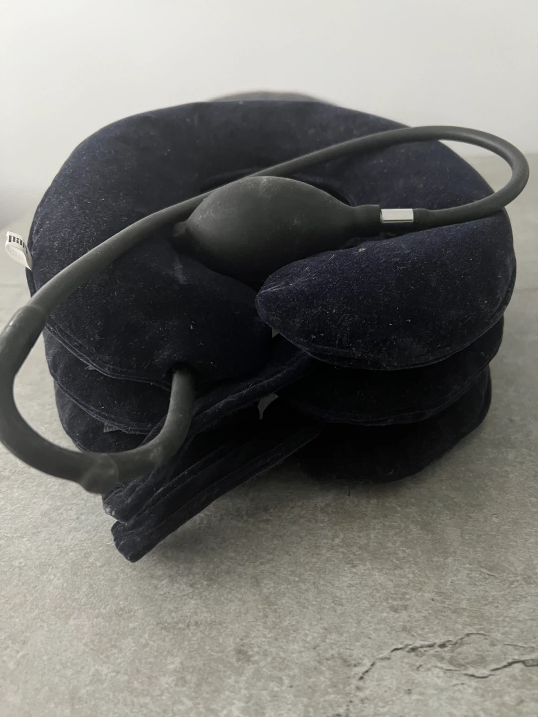 Inflatable Cervical Neck Traction Device - photo 2