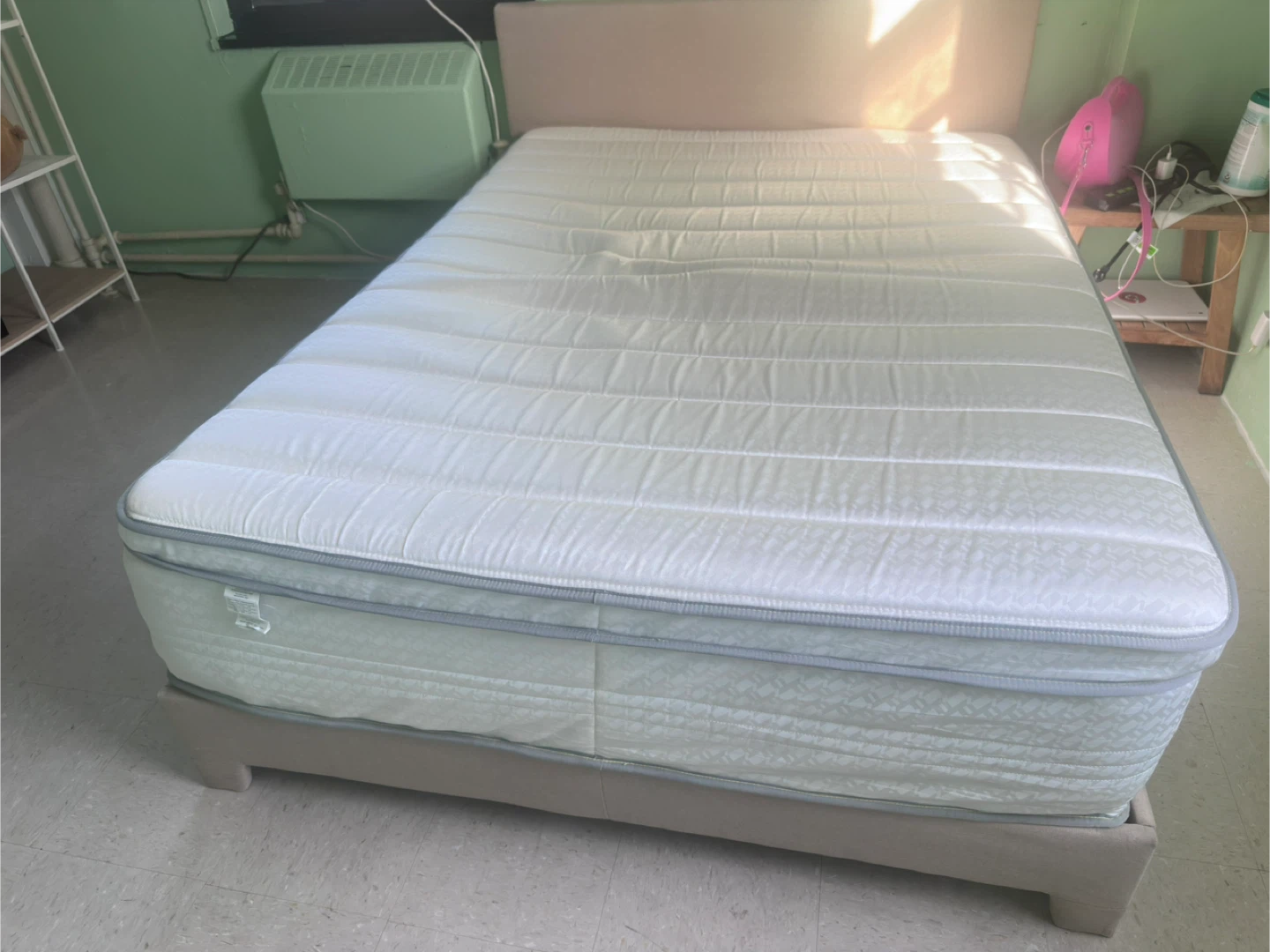 Full Size Mattress and full bed base - photo 4