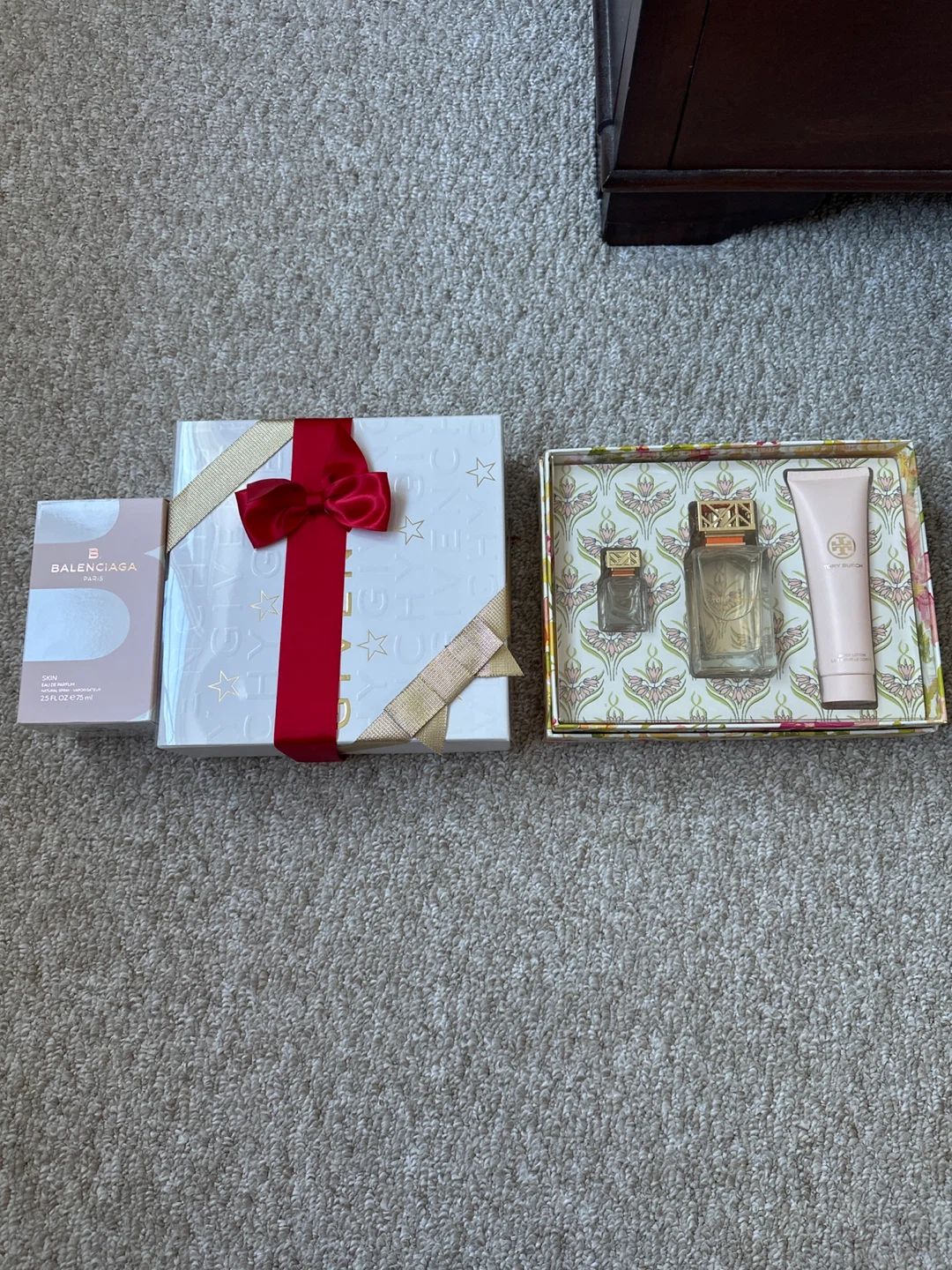 3 Women’s Perfumes