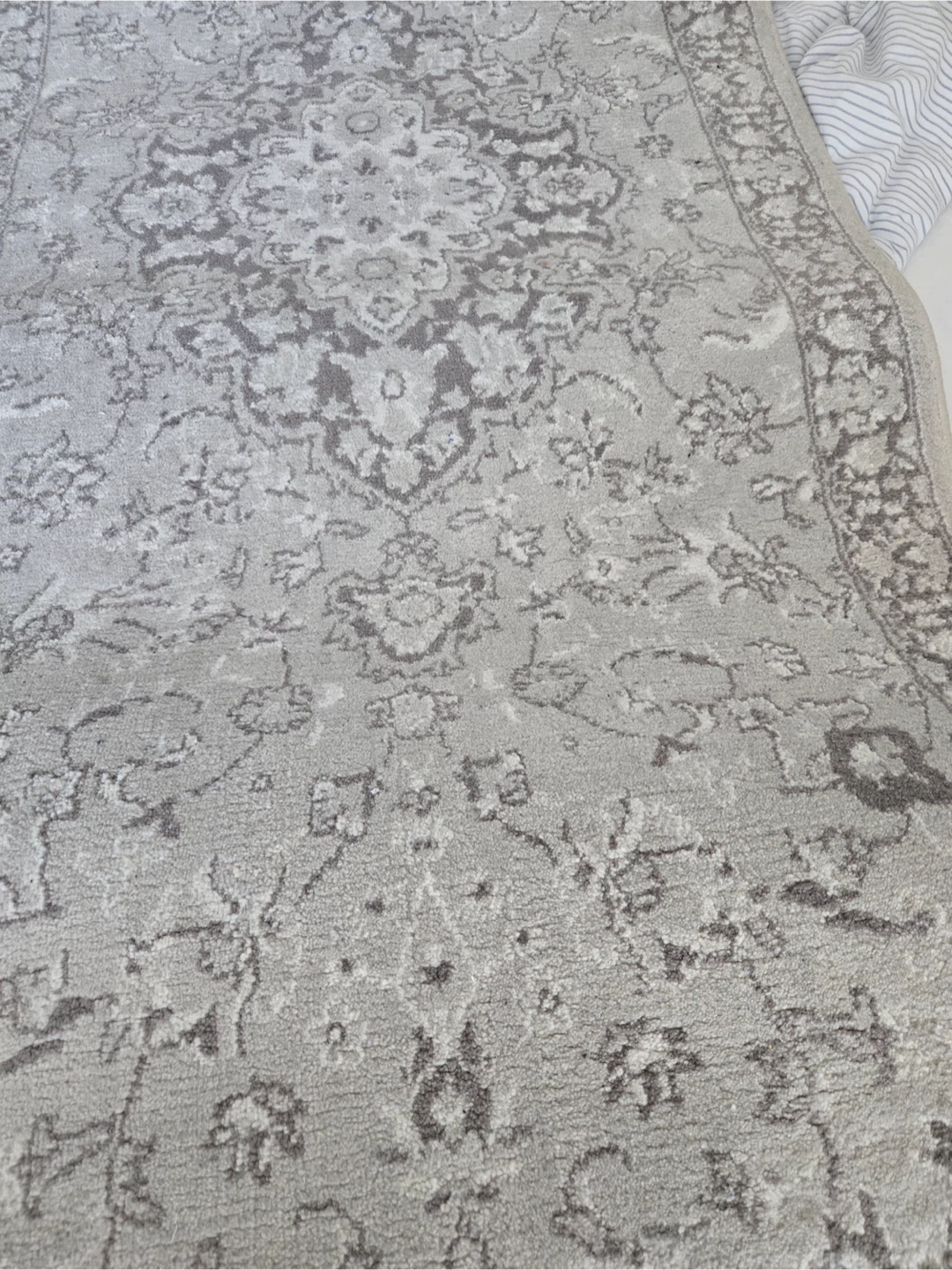 Grey patterned rug $35 - photo 3
