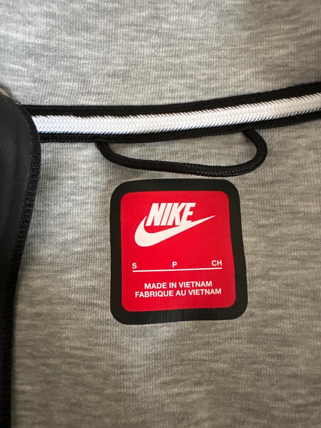 Nike Tech Fleece Pullover - Size Small - photo 2