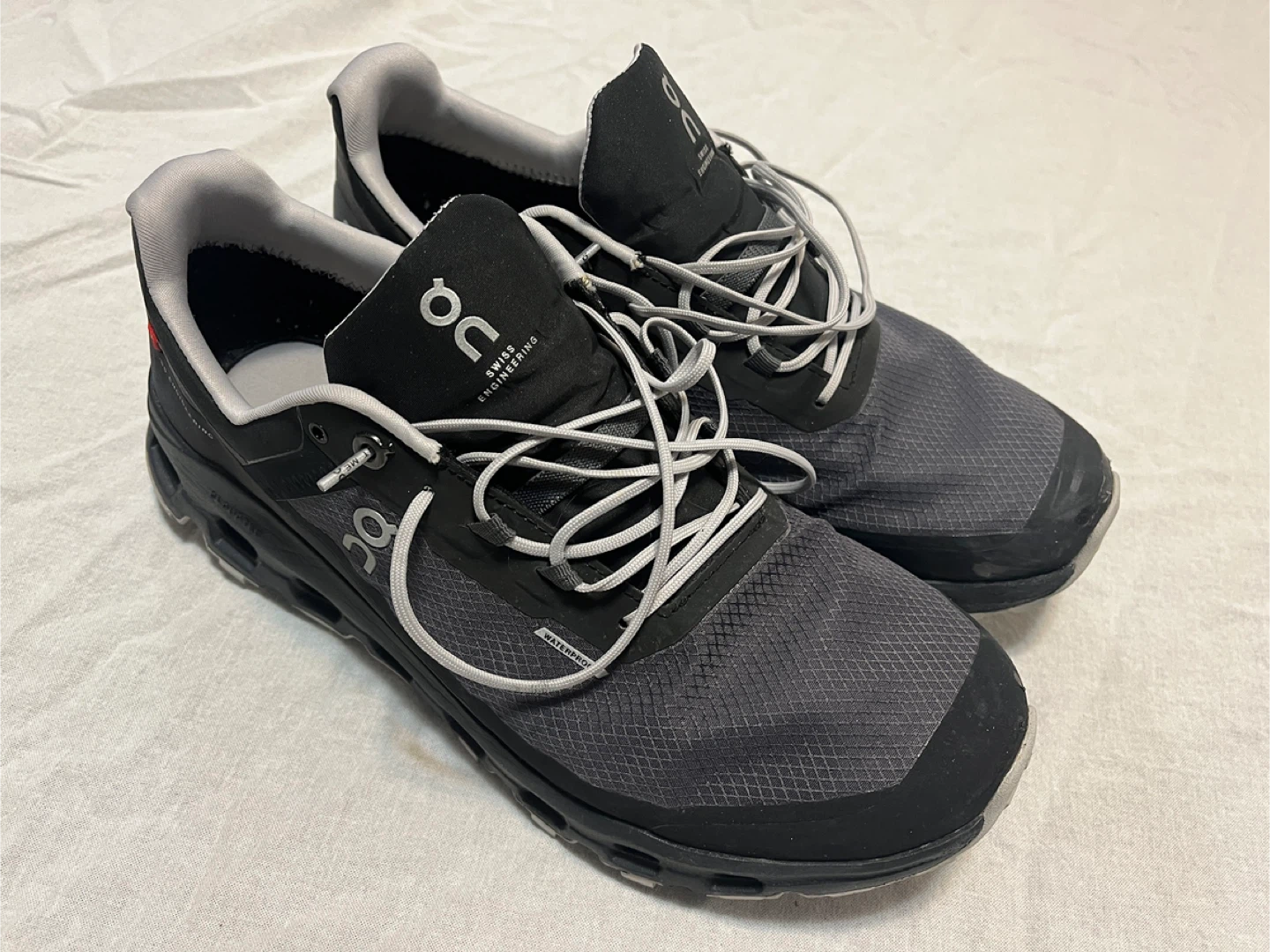 On Swiss Engineering Waterproof Running Shoes - photo 5