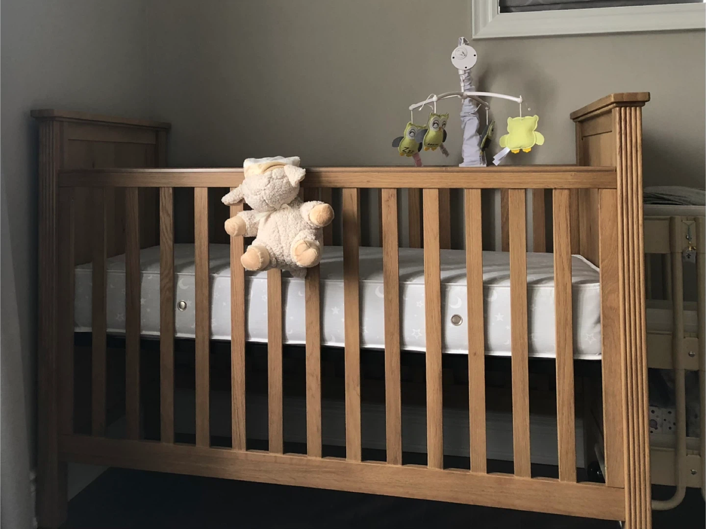 Pottery Barn Kids Fillmore Convertible Crib - photo 3