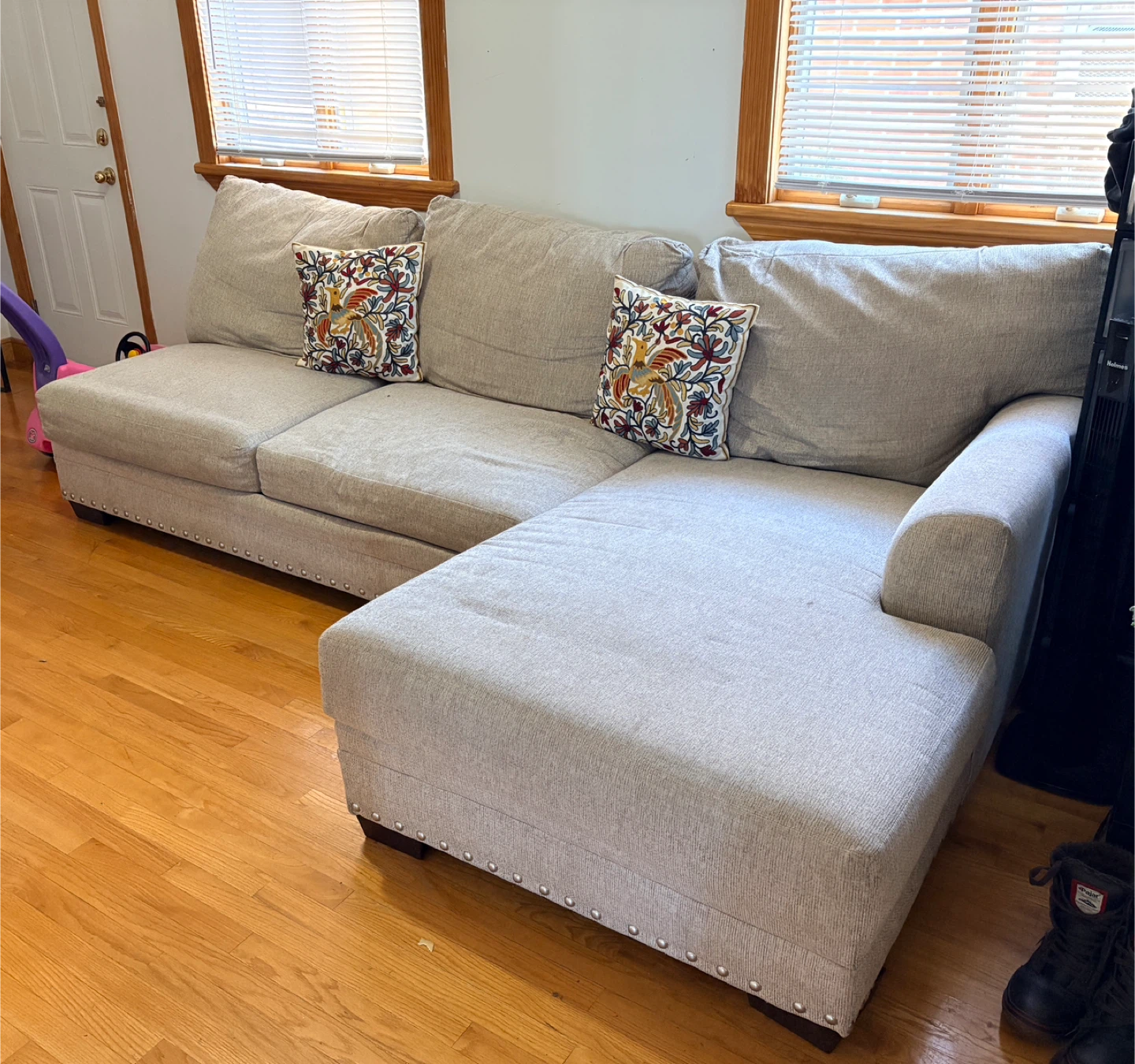 Beige Sectional Sofa with Pull-Out Bed