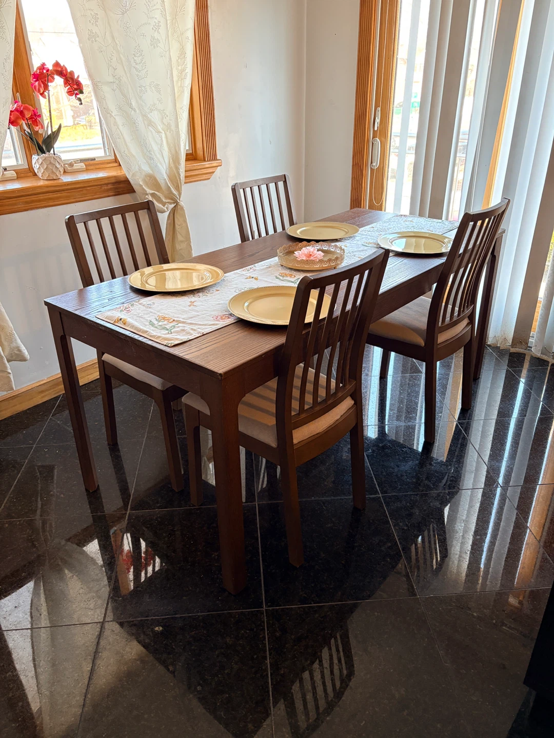 Dining Table with 4 Chairs - Dark Wood - photo 2