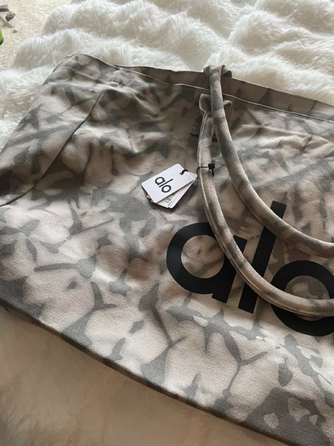 Alo Yoga Tote Bag - Grey/White - photo 2