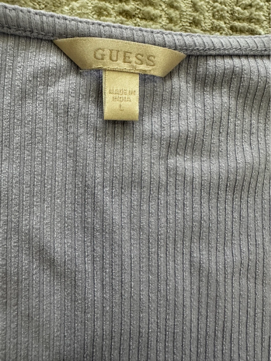 Guess Lavendar Top - photo 3