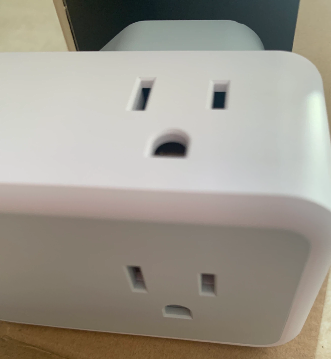 New Tessan Travel Adapter - Canada to UK Plug - photo 3