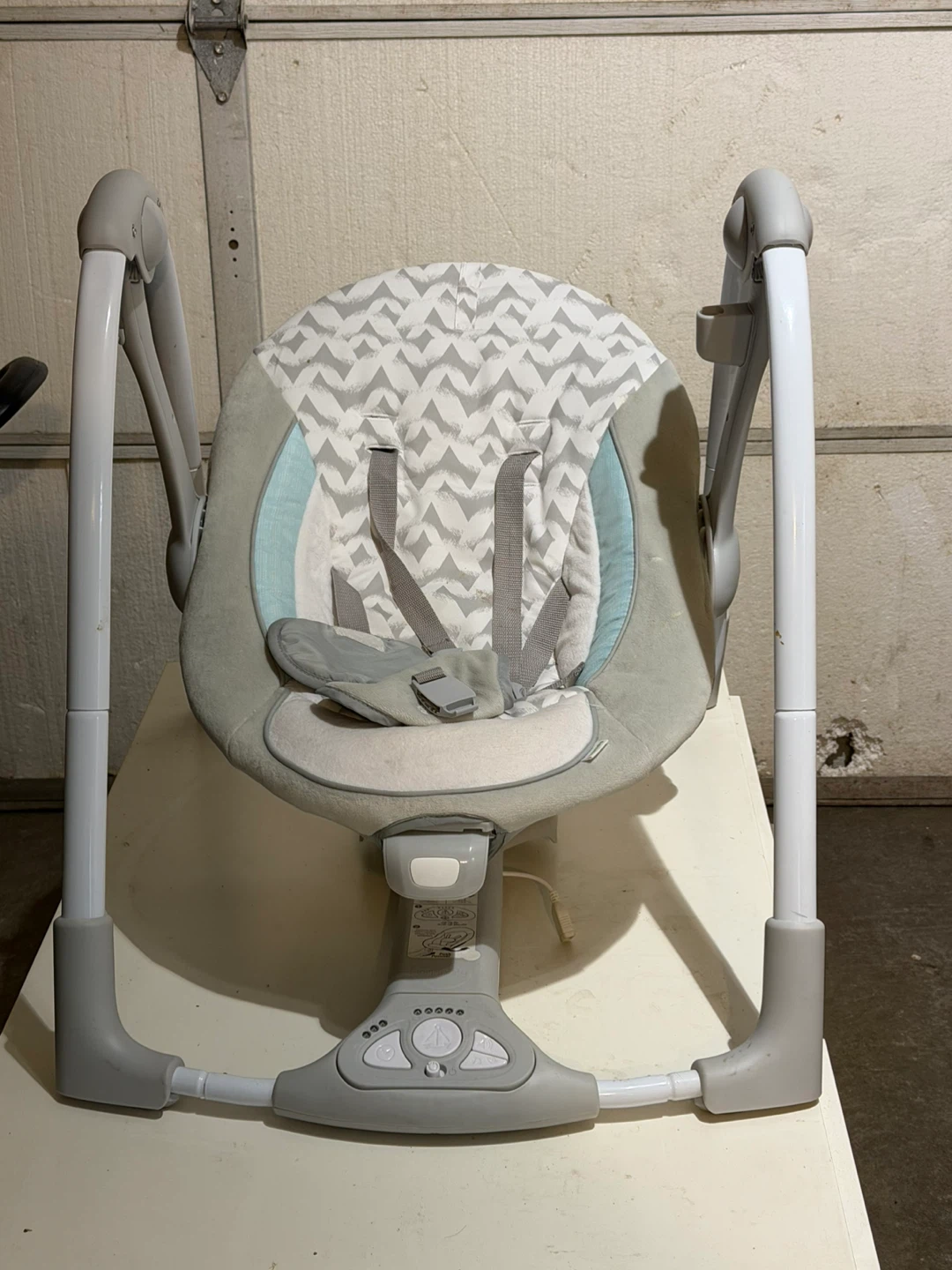 Baby Swing - Grey and White