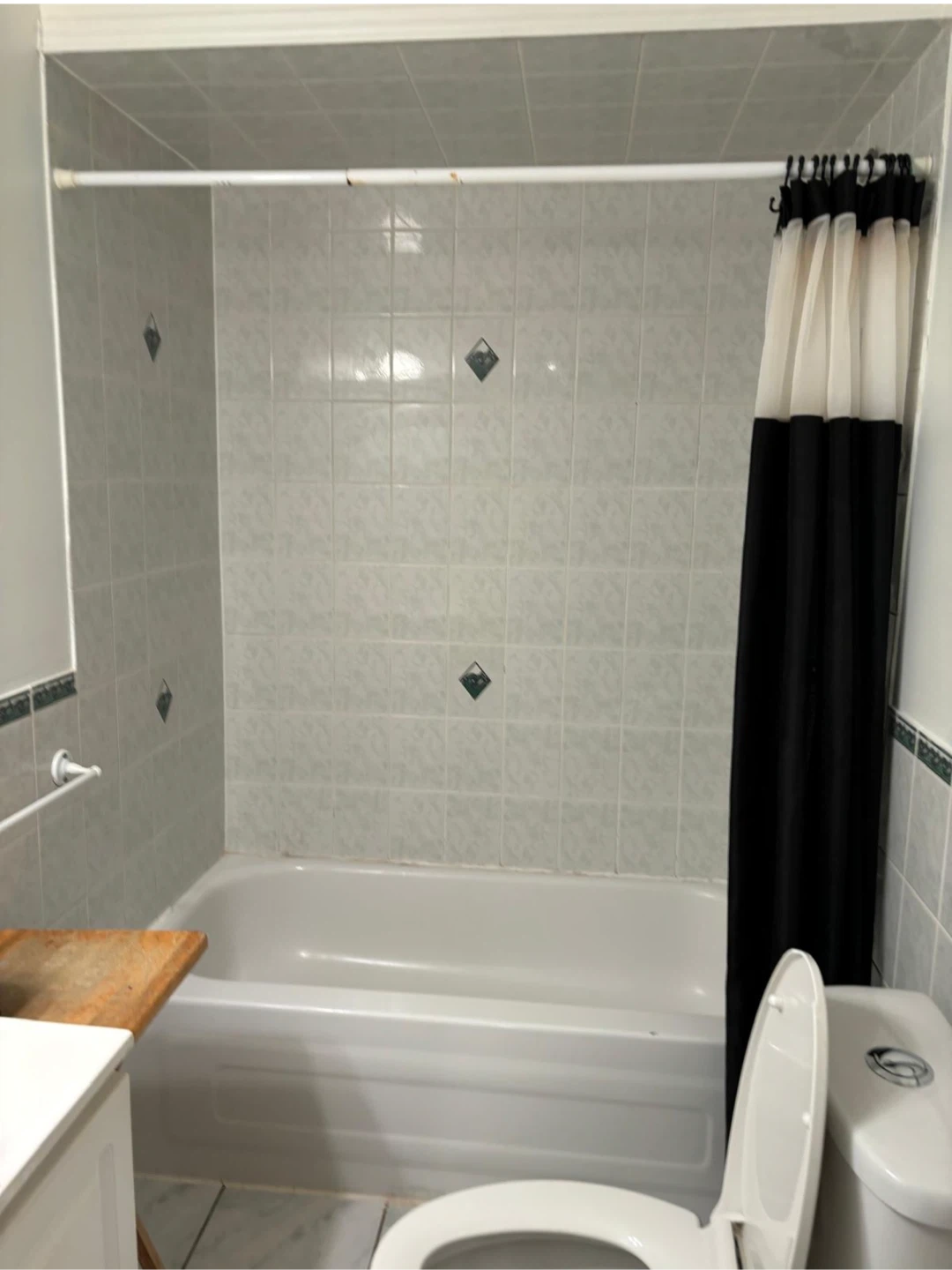 2 bedroom basement apartment available - photo 4