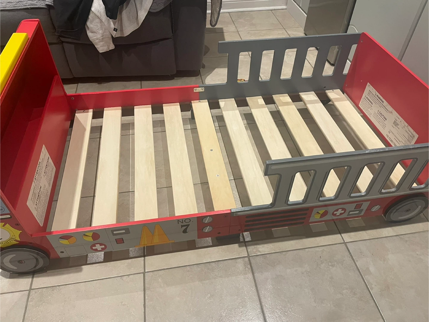 KidKraft Fire Truck Toddler Bed - Red - photo 3