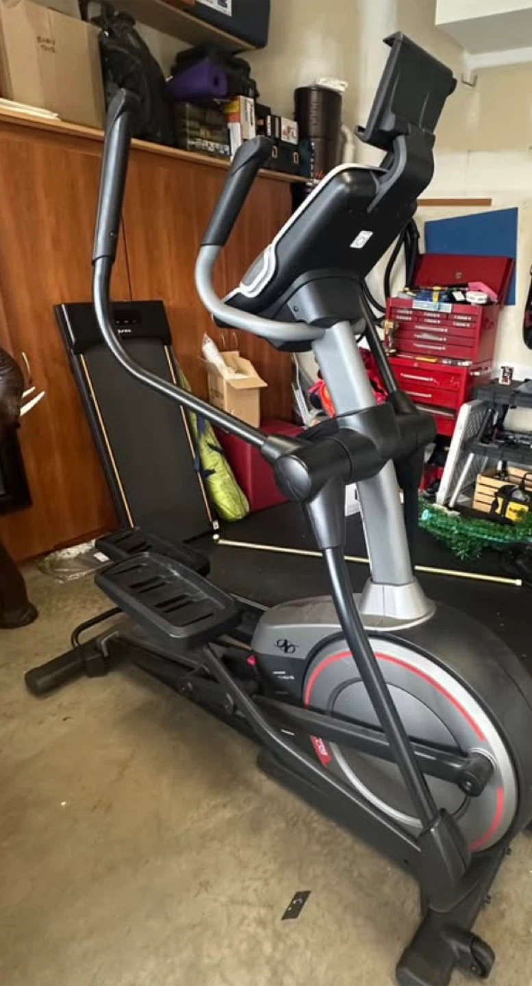 NordicTrack Elliptical Trainer - photo 2