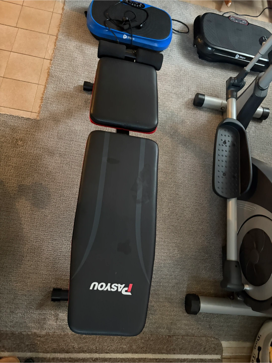 Adjustable, folding Weight Bench - photo 2