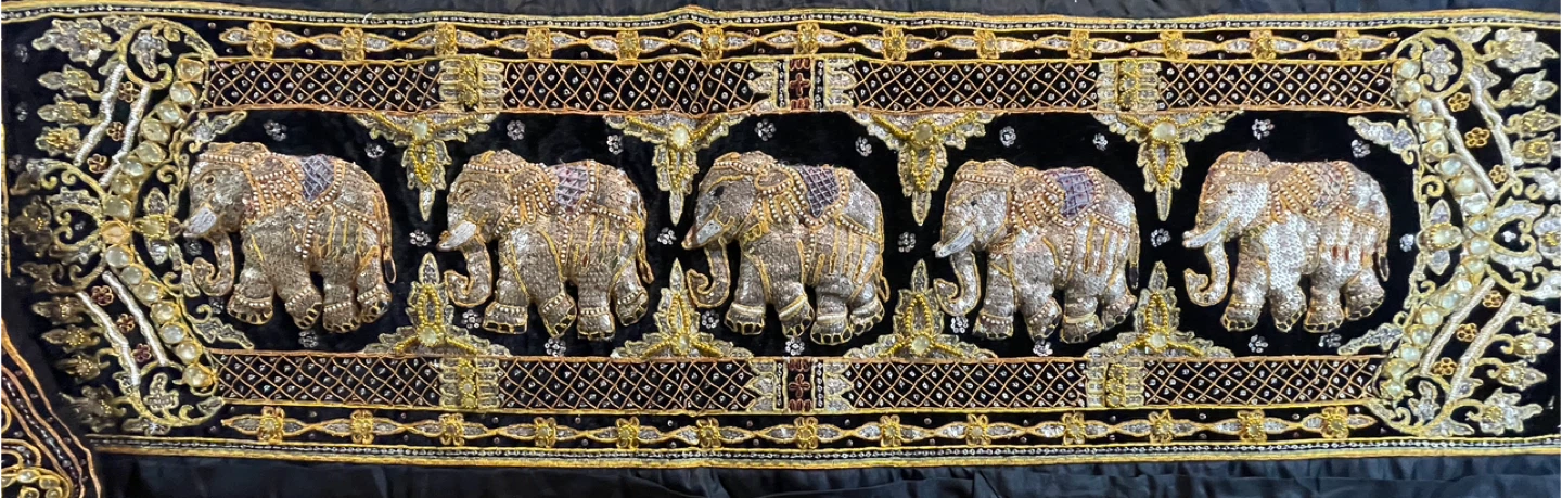 3 Handmade Thai wall hangings & 1 pillow - photo 4