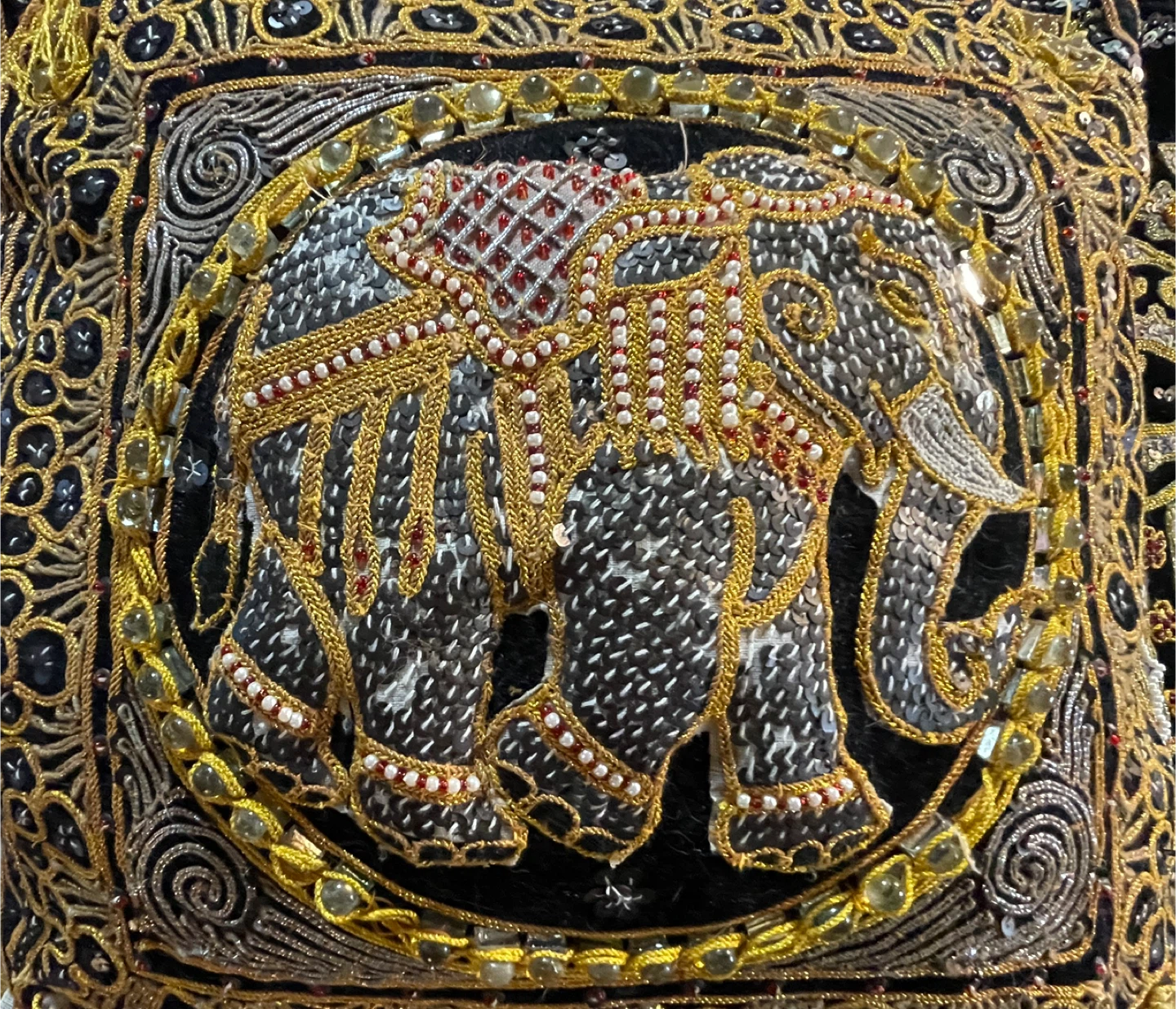 3 Handmade Thai wall hangings & 1 pillow - photo 5