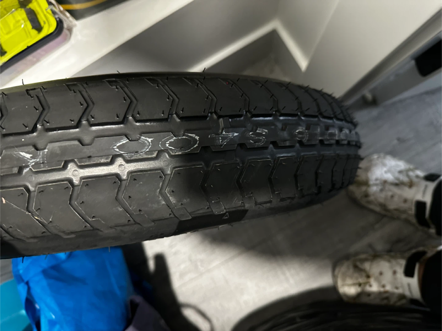 Hankook Spare Tire and rim - T125/80D16 97M - photo 2