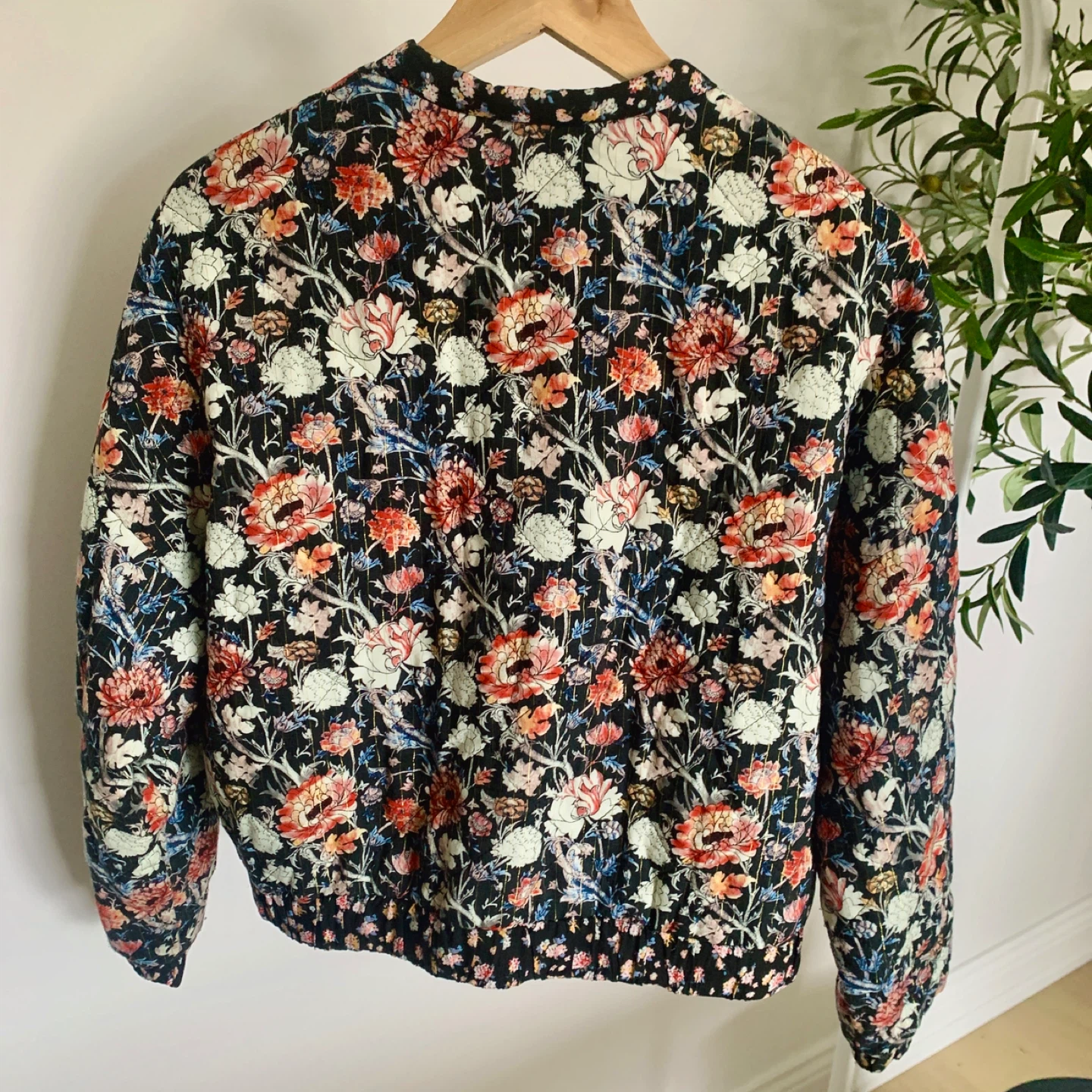 ZARA Floral Light Jacket Size M – Very Good Condition - photo 3