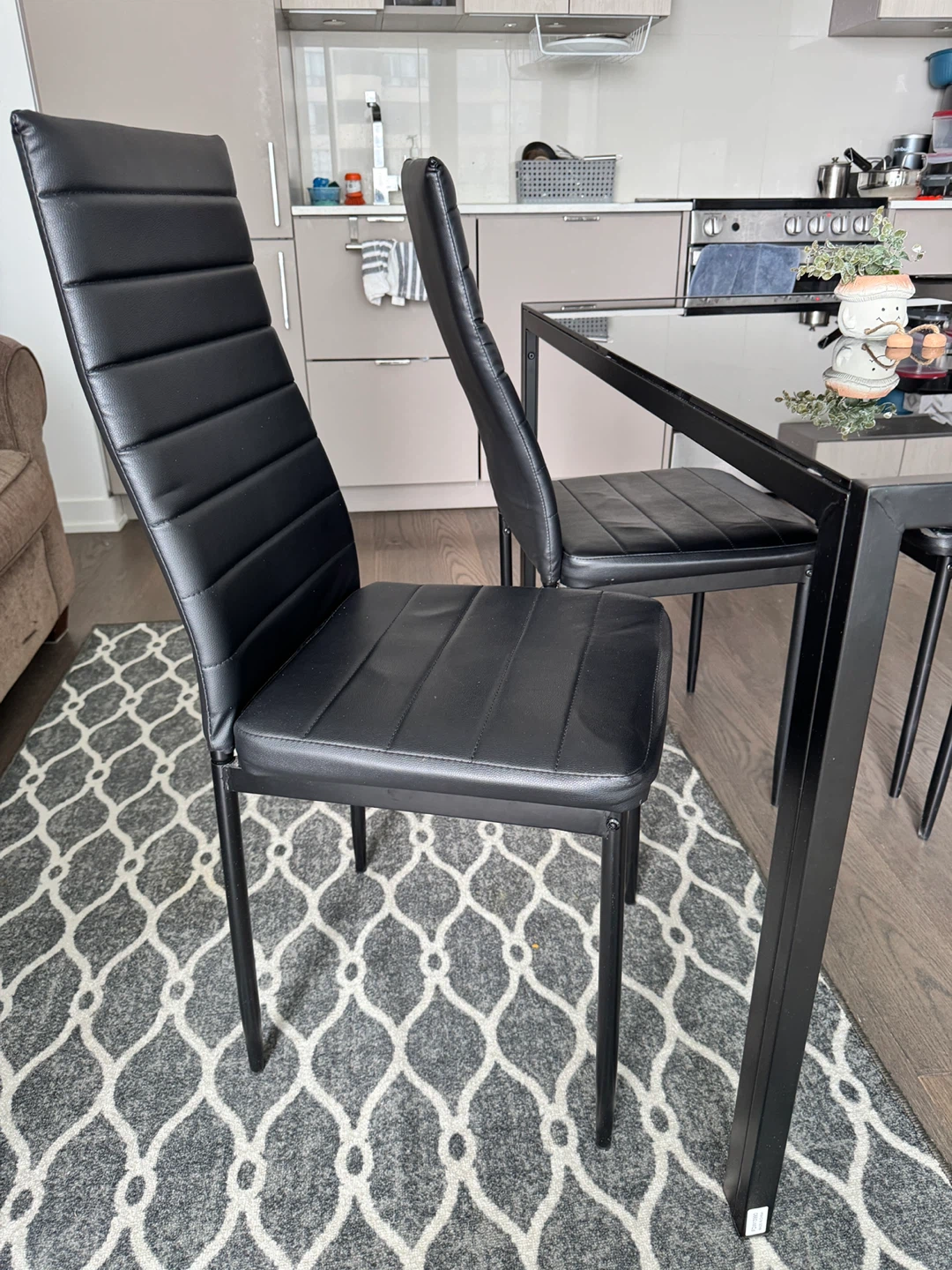 Dining table - photo 4