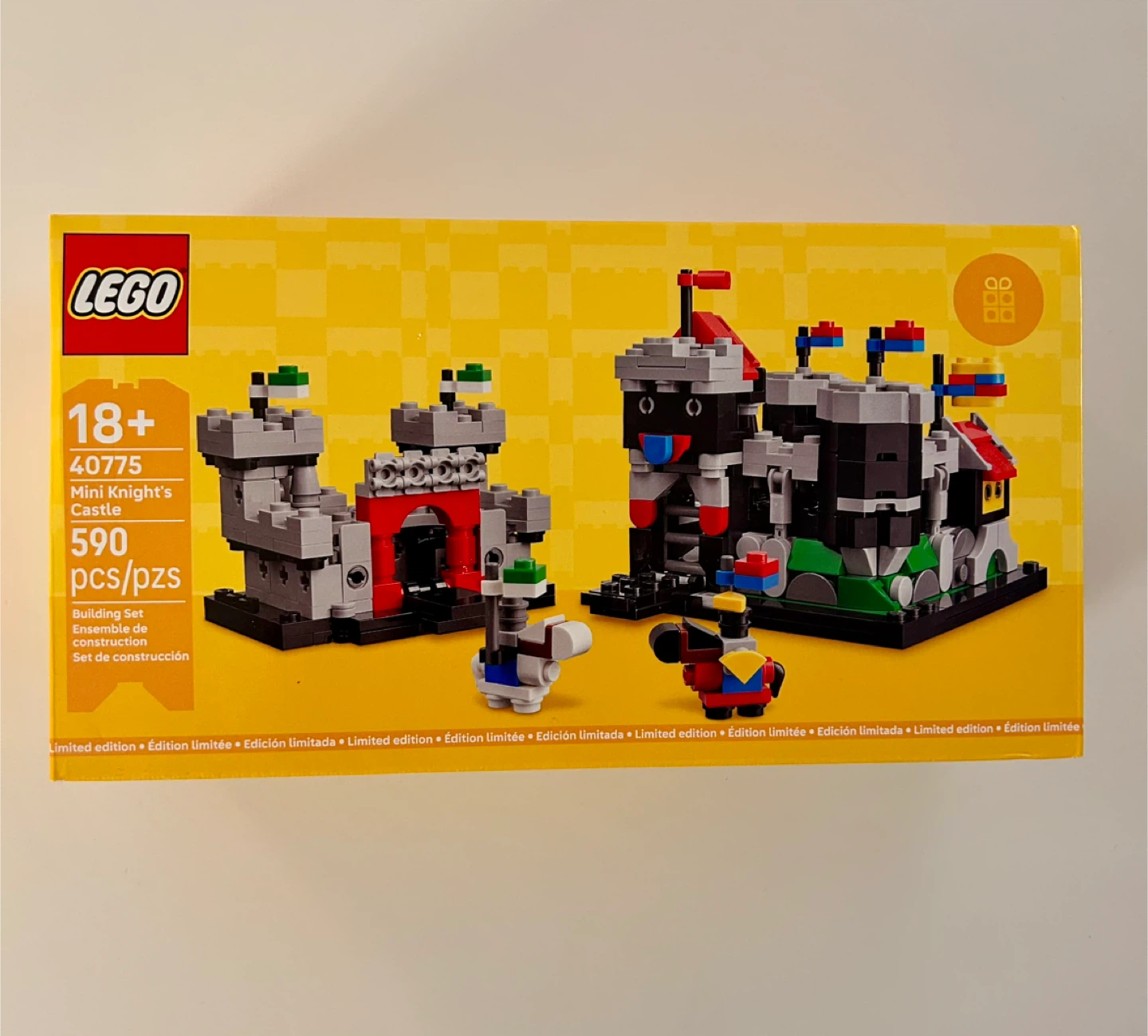 BNIB LEGO Mini Knight’s Castle #40775 (2 Available)