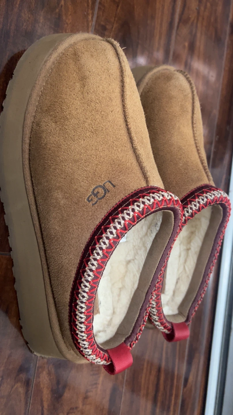 UGG Women's Tasman Platform Clogs, Size 7