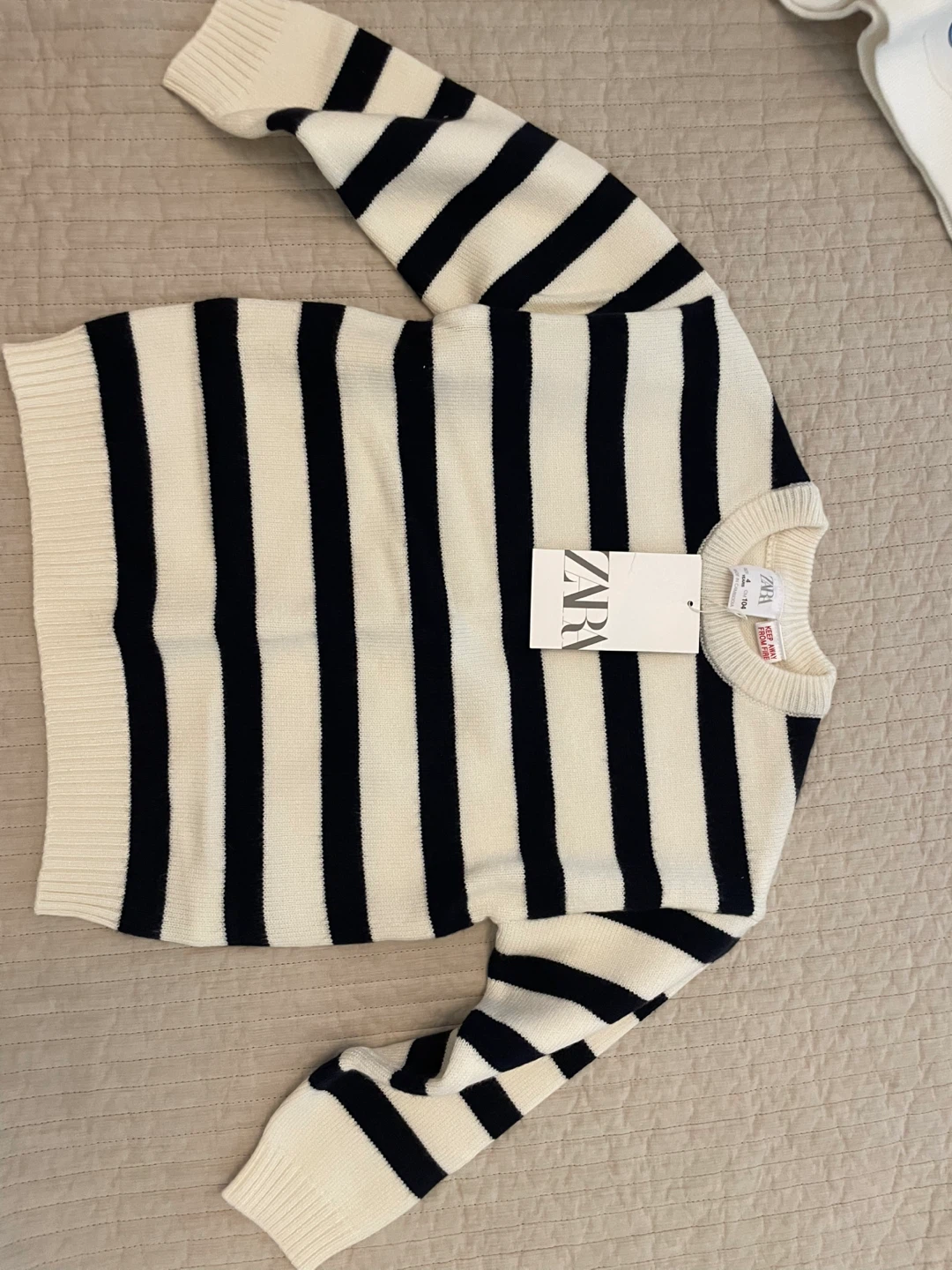 Zara Kids Clothes Bundle - Sweaters & Tops - photo 4