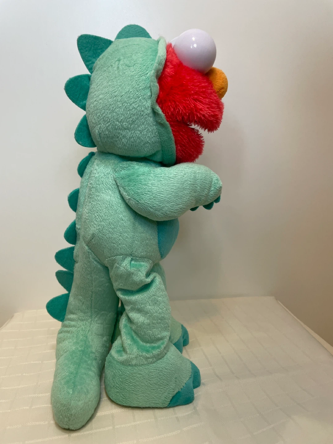 Sesame Street Elmo Dinosaur sing and dance Plush Toy - photo 4