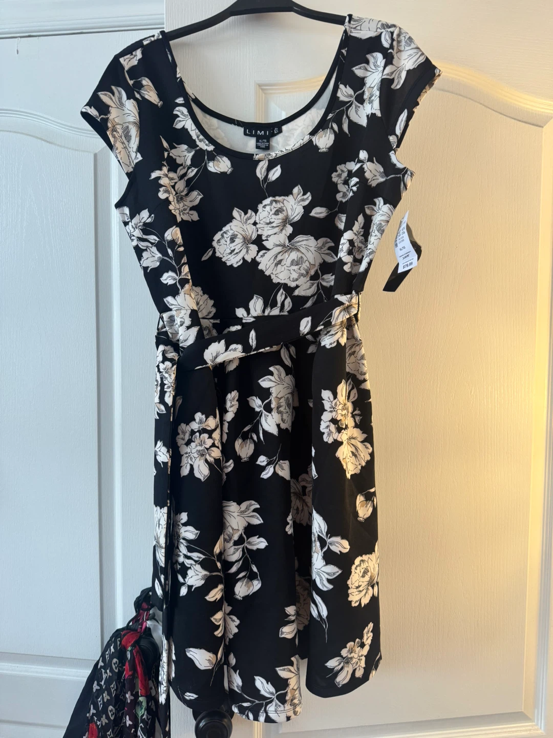 Limite Black Floral Dress - Size XL/TG