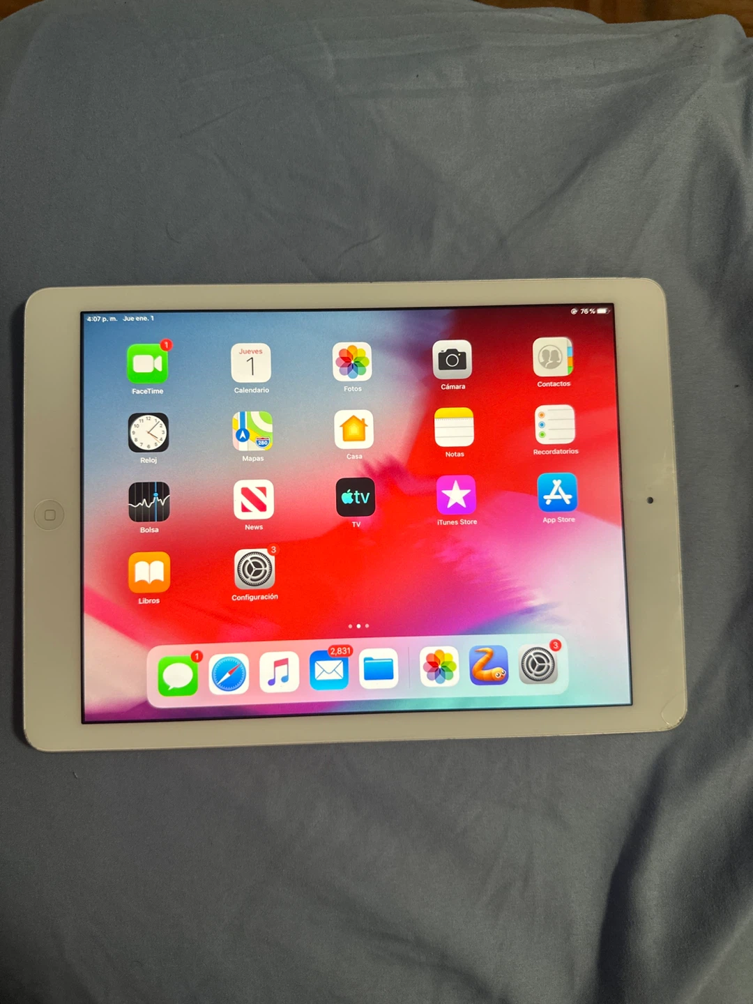 Apple iPad Silver - photo 3