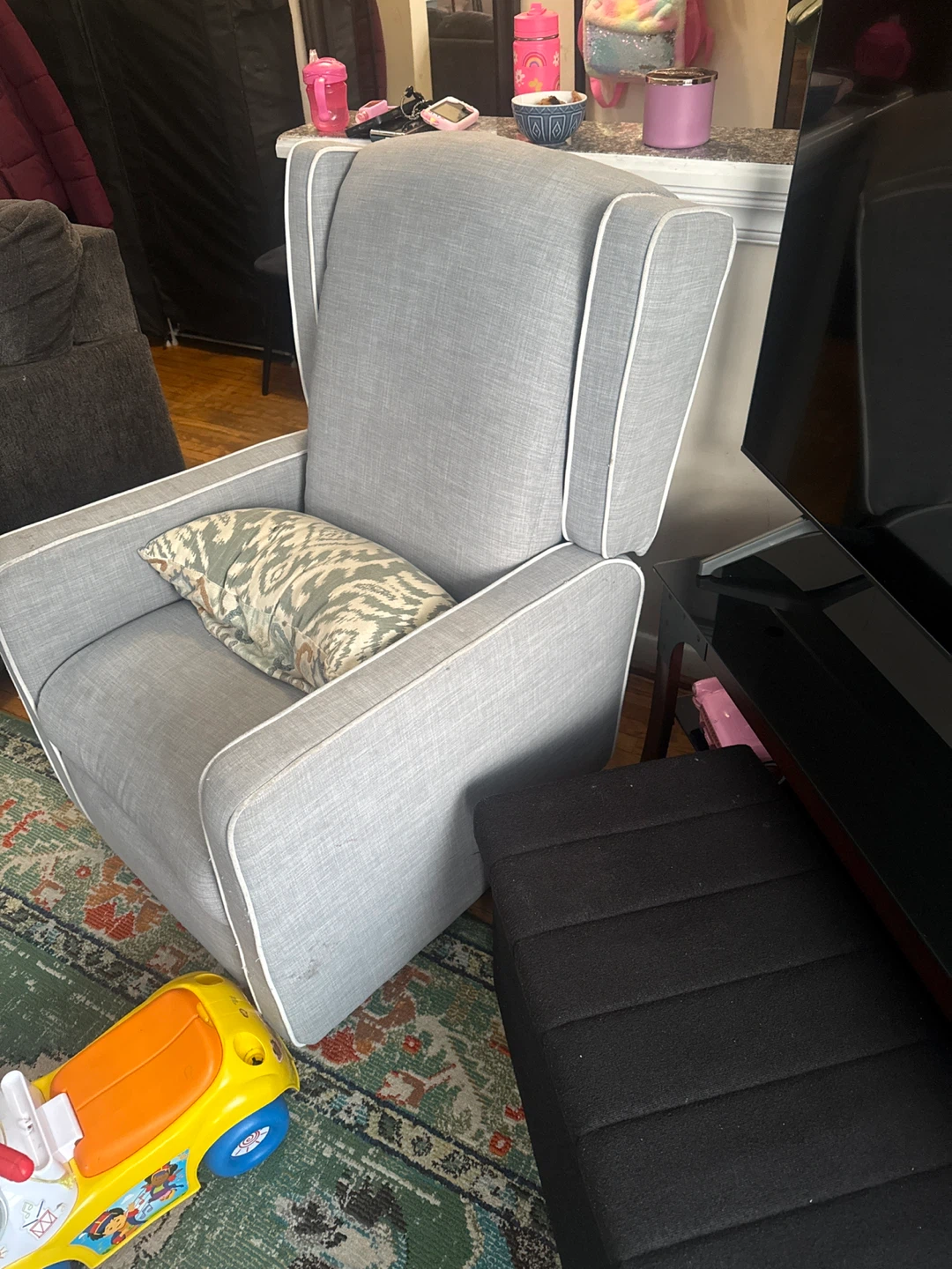 Grey Nursery Rocking Chair with Ottoman - photo 2