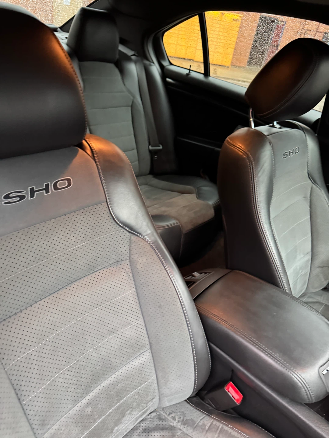 Ford Taurus SHO Sedan - Black 2013 - photo 4
