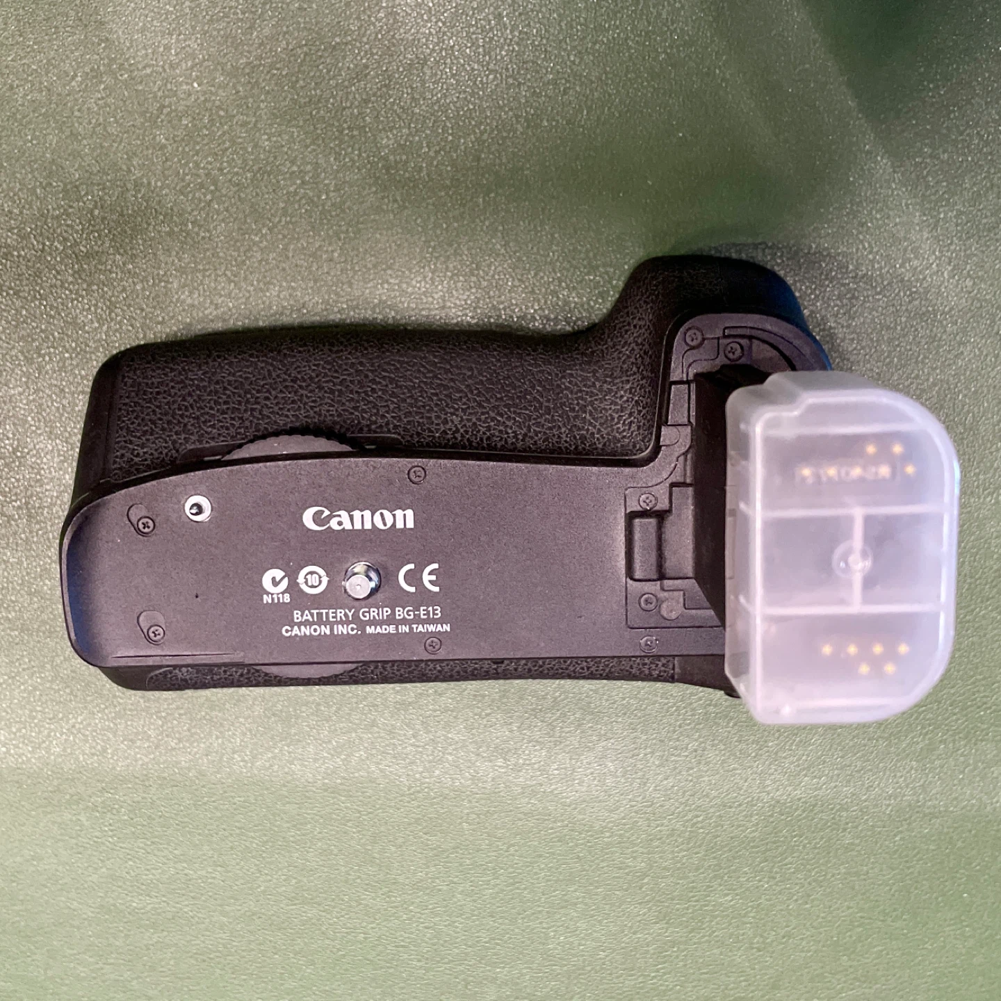 Canon Battery Grip for 6D BG-E13 - photo 3
