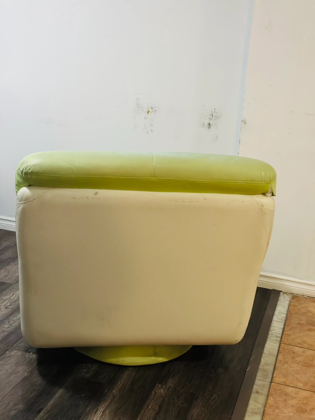 FREE 360 Swivel / Rotating Accent Chair - Cream/Green - photo 3