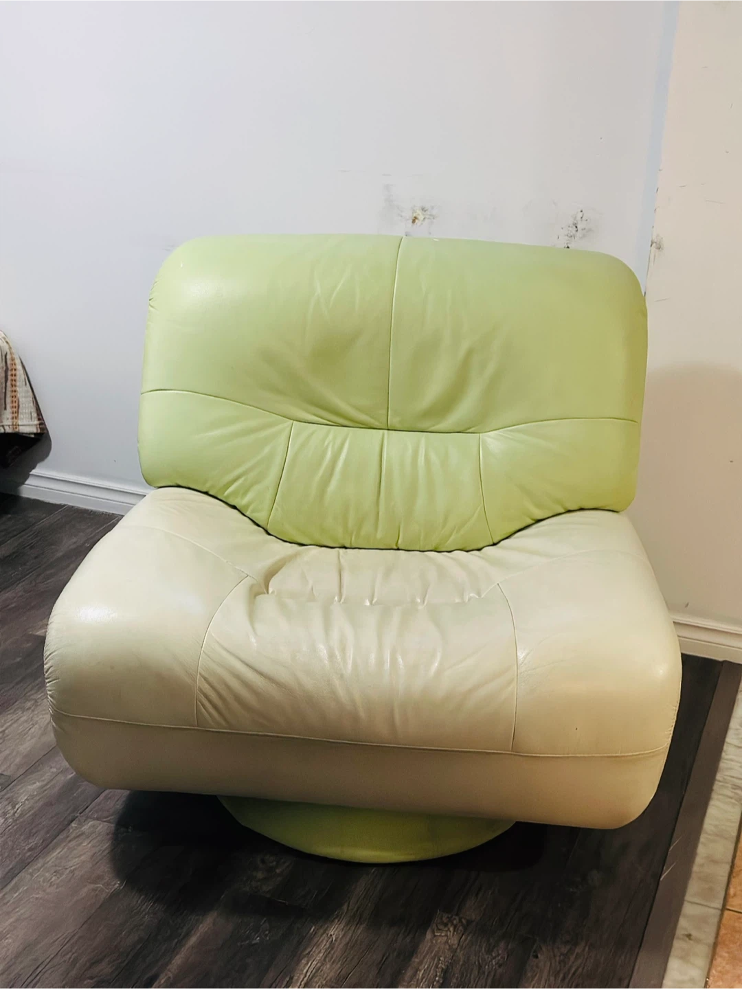 FREE 360 Swivel / Rotating Accent Chair - Cream/Green